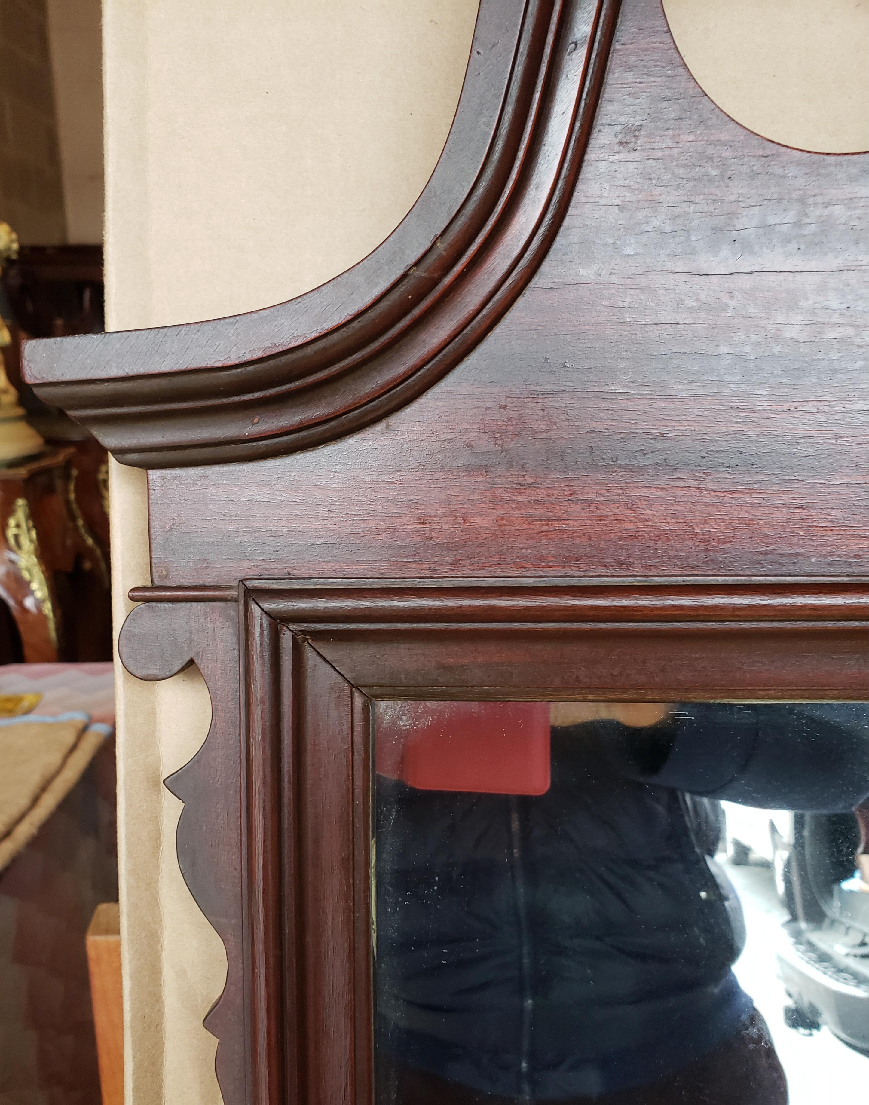 1900s Chippendale Mahogany Wall Mirror In Good Condition For Sale In Germantown, MD