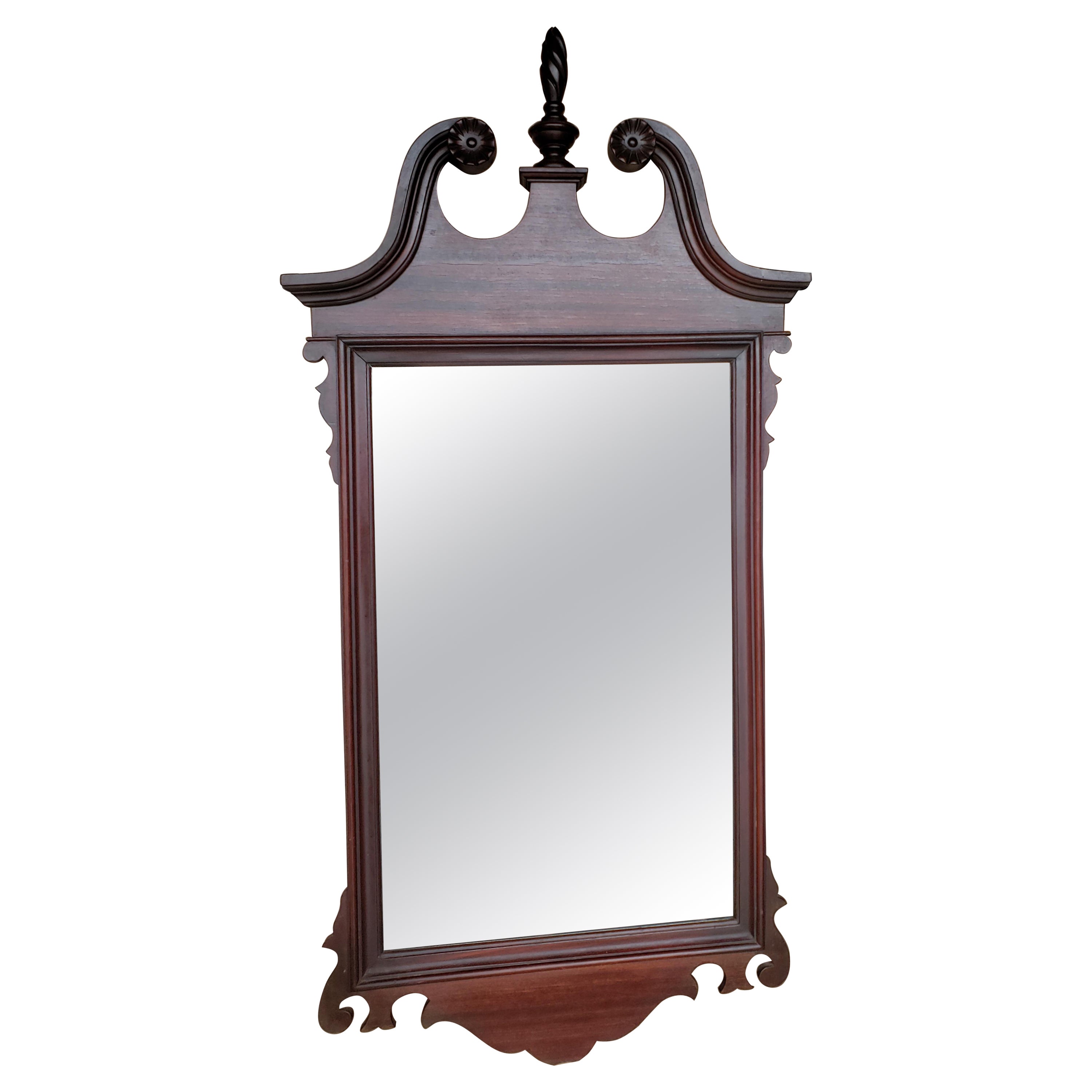 Specchio da parete in mogano Chippendale del 1900