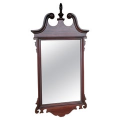 Espejo de pared de caoba Chippendale de 1900