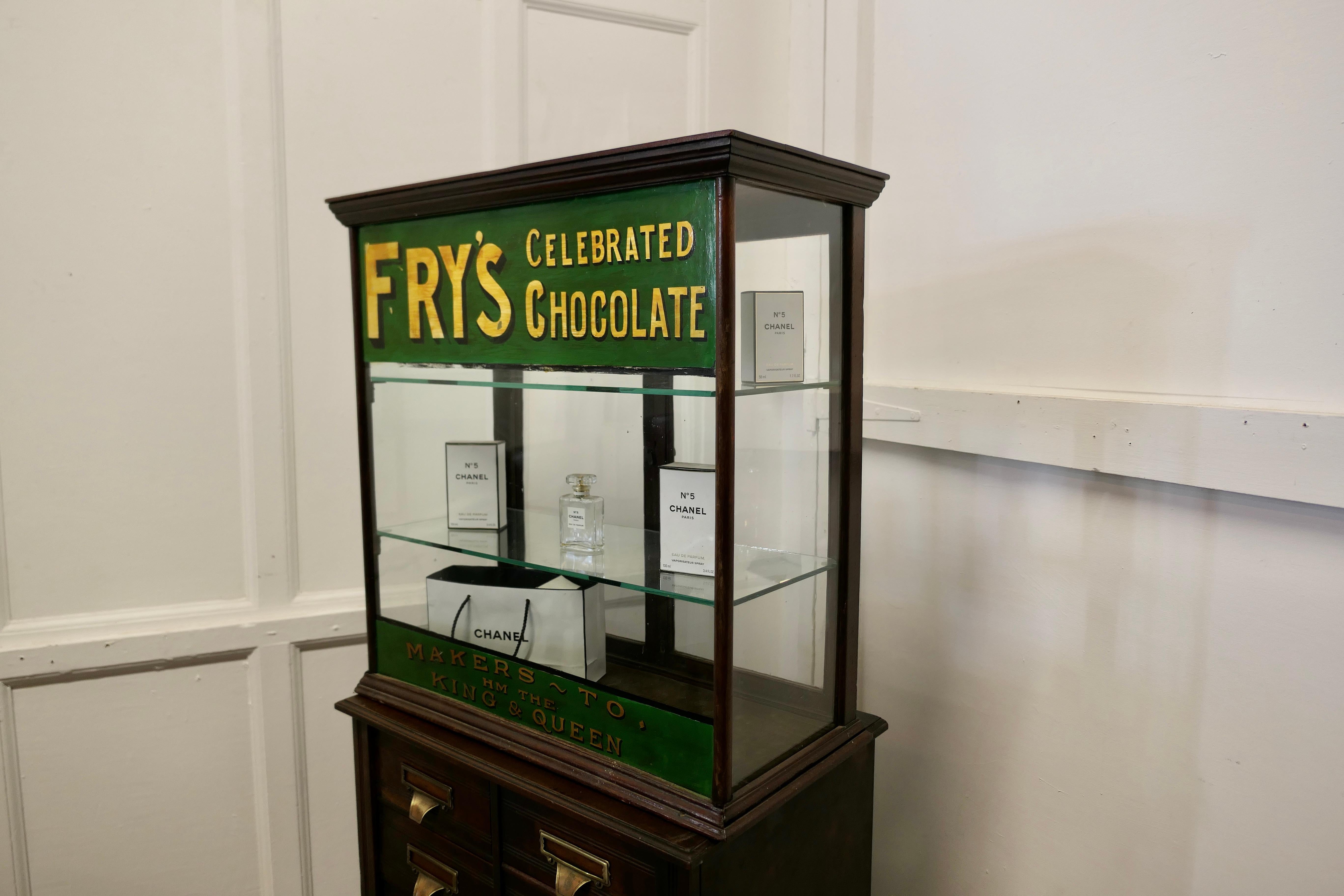1900s Counter Top Sweet Shop Display Cabinet     For Sale 2