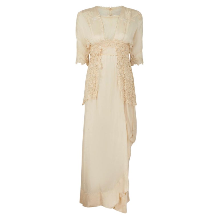 strapless cotton mini dress Ruffle Wedding Wrap Formal Dress Strawberry The sculpted bodice of Color:Lipstick