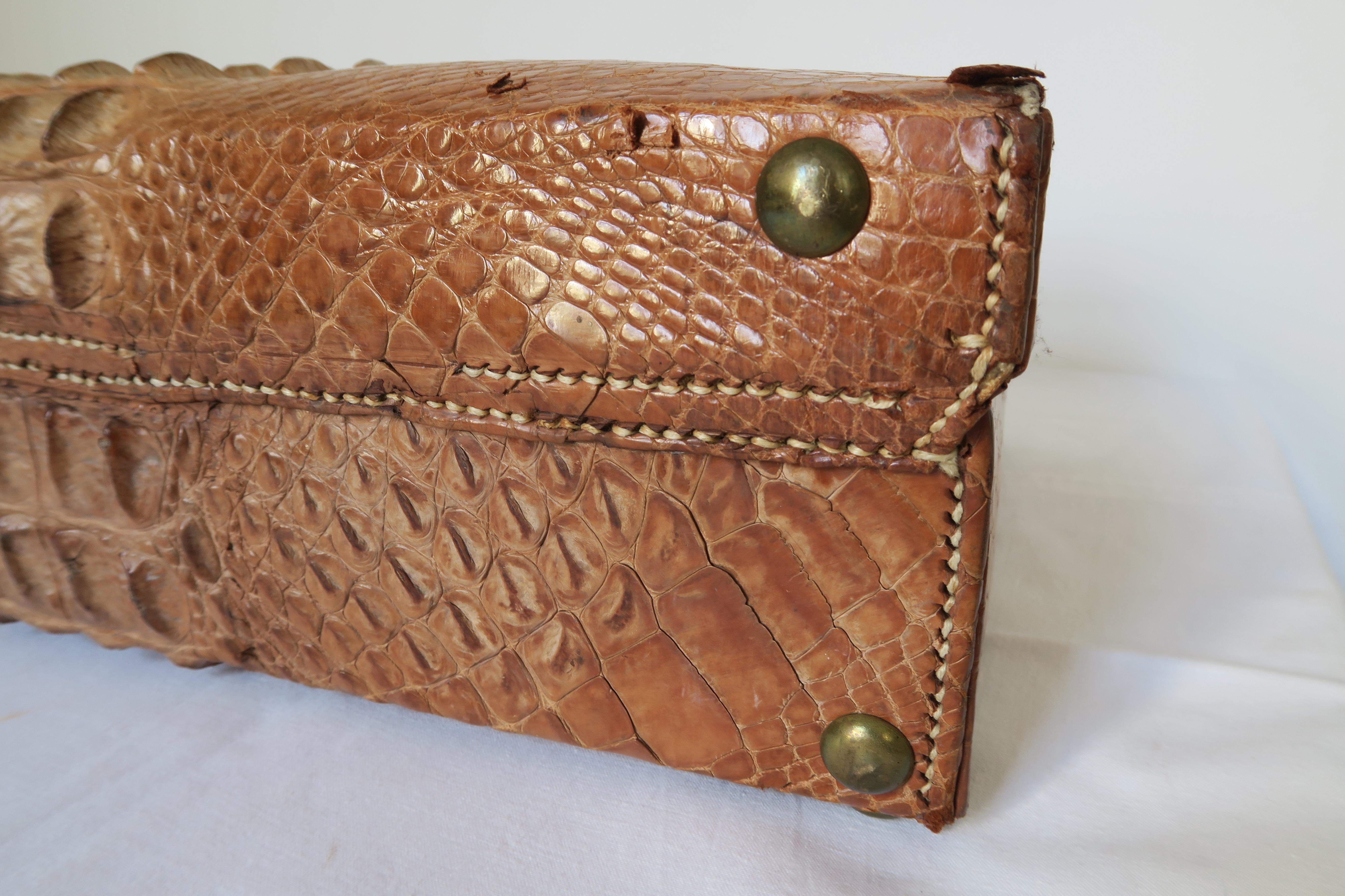 1900s Crocodile Suitcase In Excellent Condition For Sale In Vienna, AT