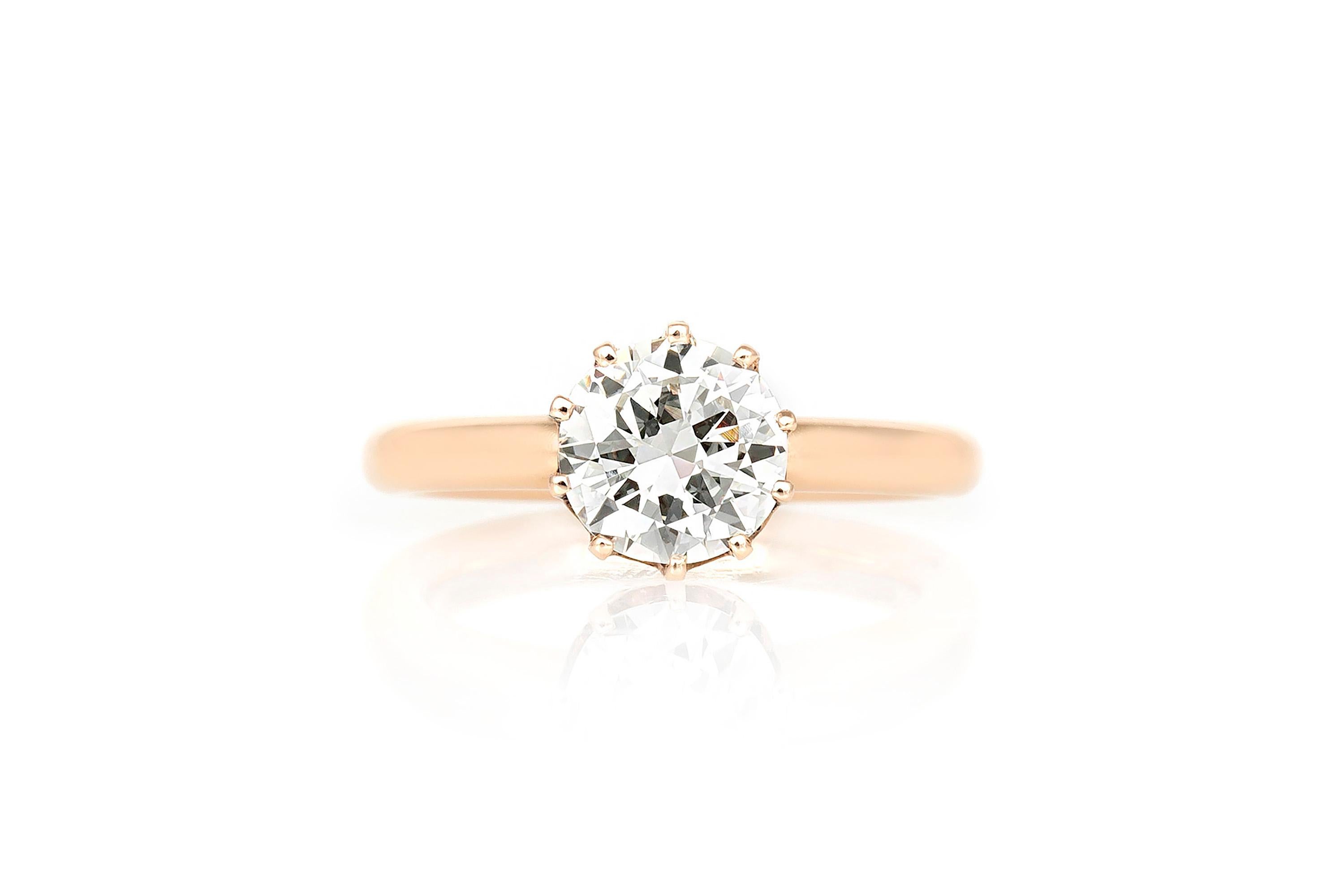 The beautiful ring is finely crafetd in 14k yellow gold crown setting with one diamond as a center weighing approximately total of 1.13 carat.

Color H    Clarity VVS2
Circa 1900