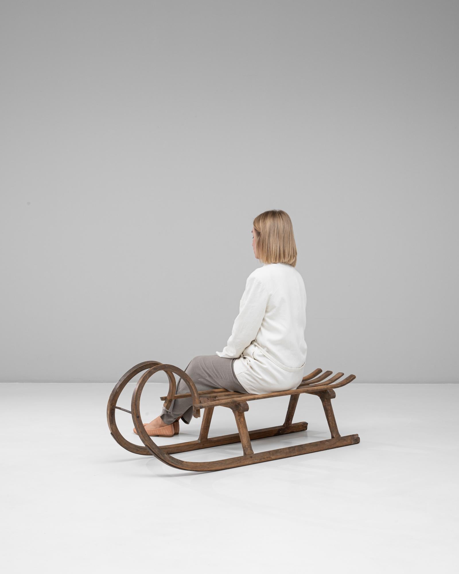 Bois cintré Traîneau en bois courbé tchèque des années 1900 en vente