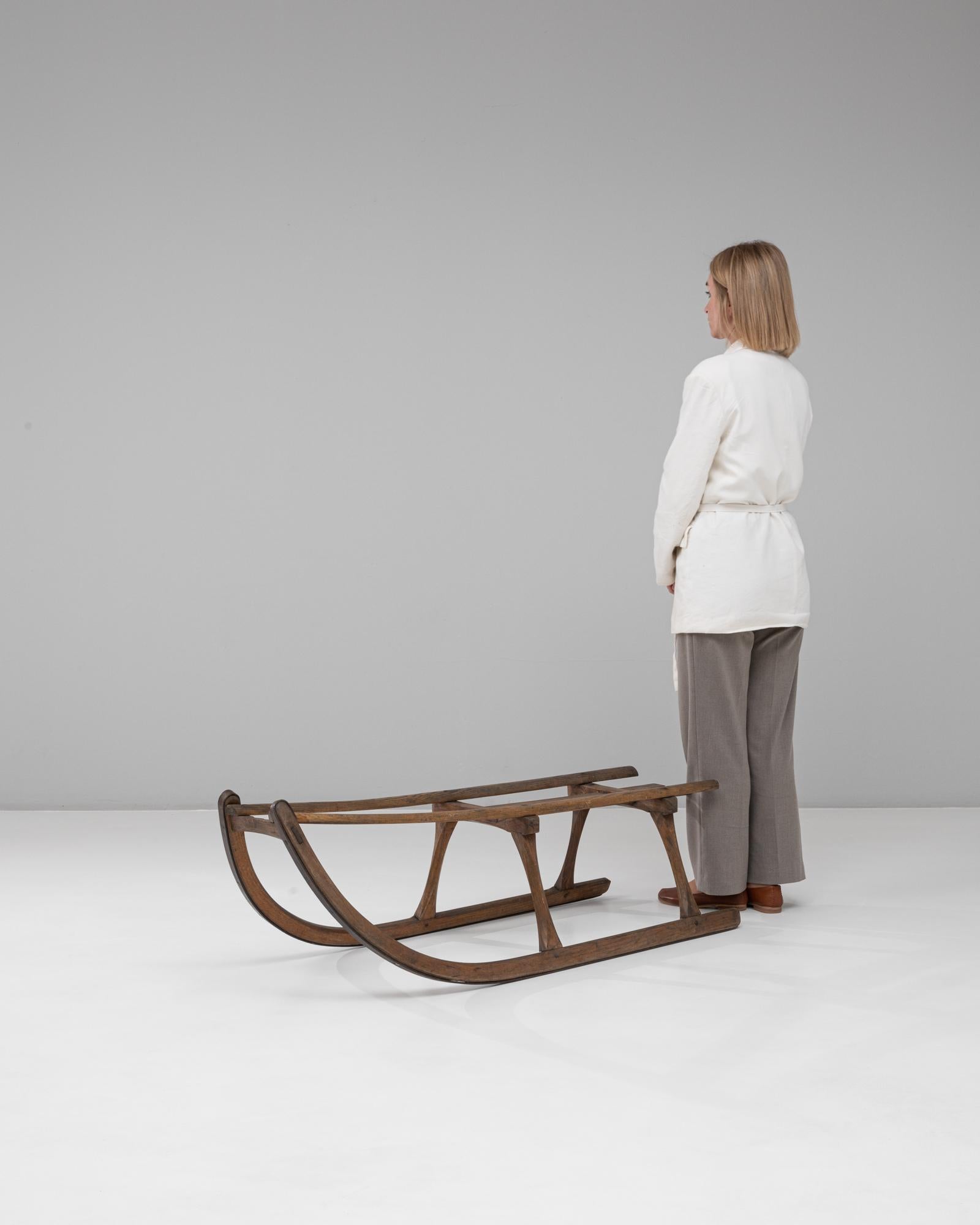 Bois cintré Traîneau en bois courbé tchèque des années 1900 en vente