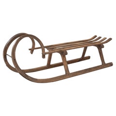 Traîneau en bois courbé tchèque des années 1900