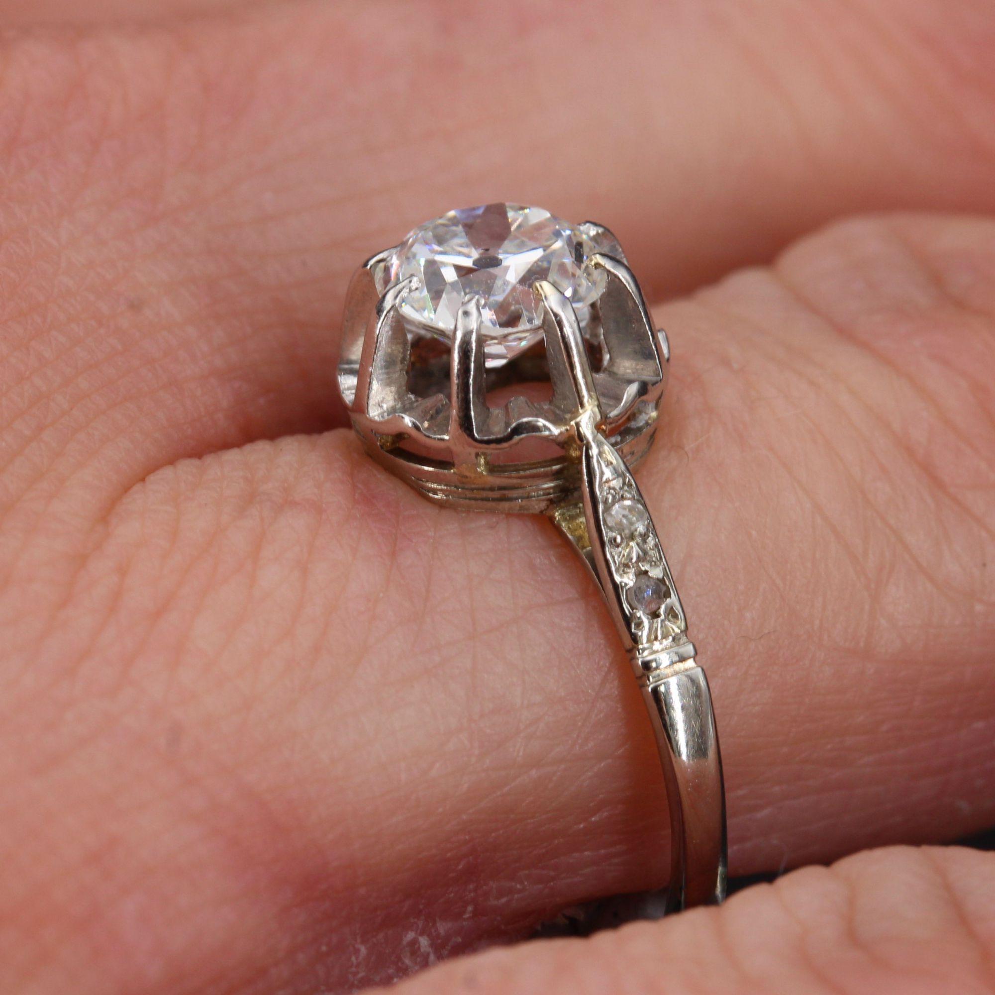 1900s Diamond 18 Karat White Gold Solitaire Ring For Sale 2