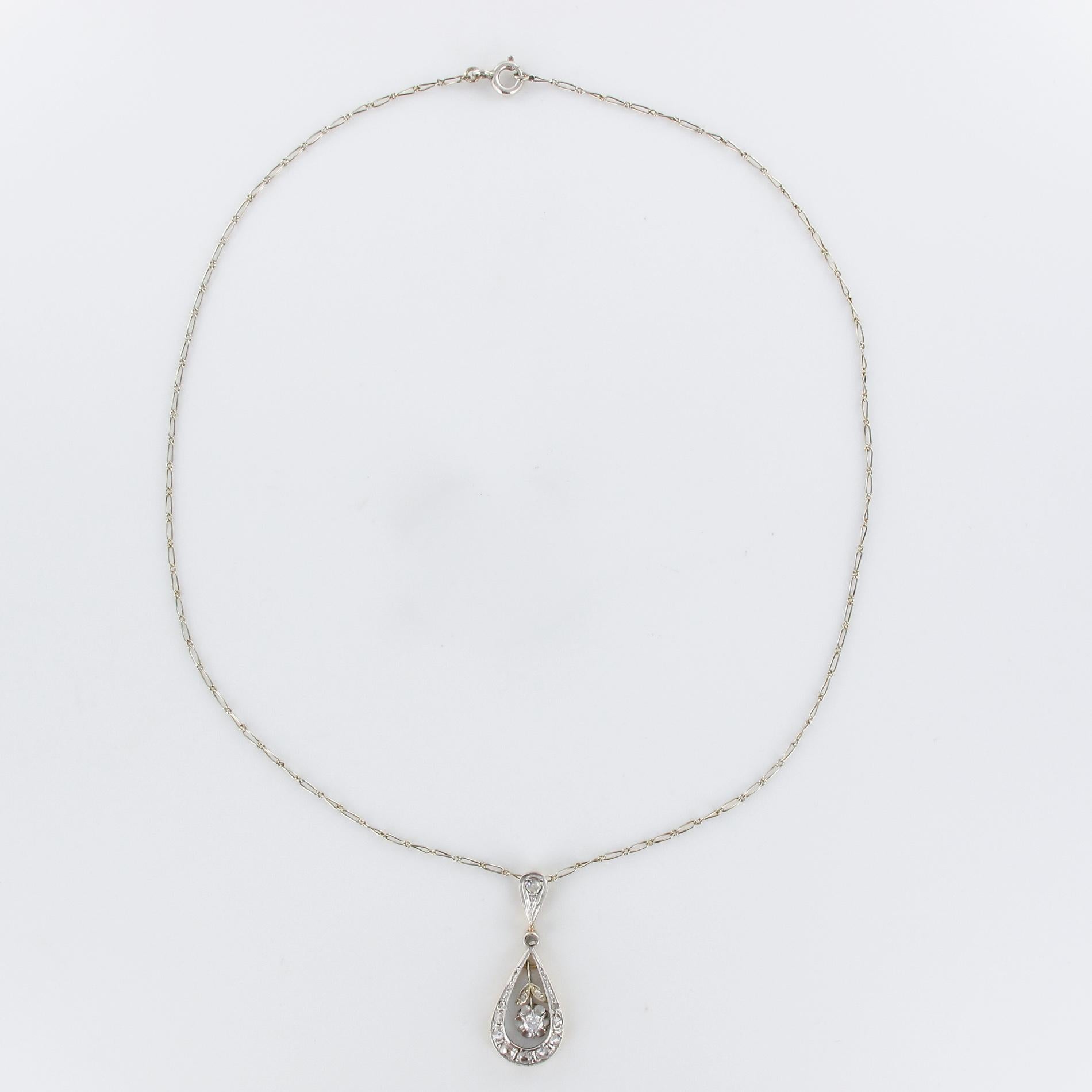 1900s Diamonds 18 Karat Gold Drop Pendant and Chain For Sale 5