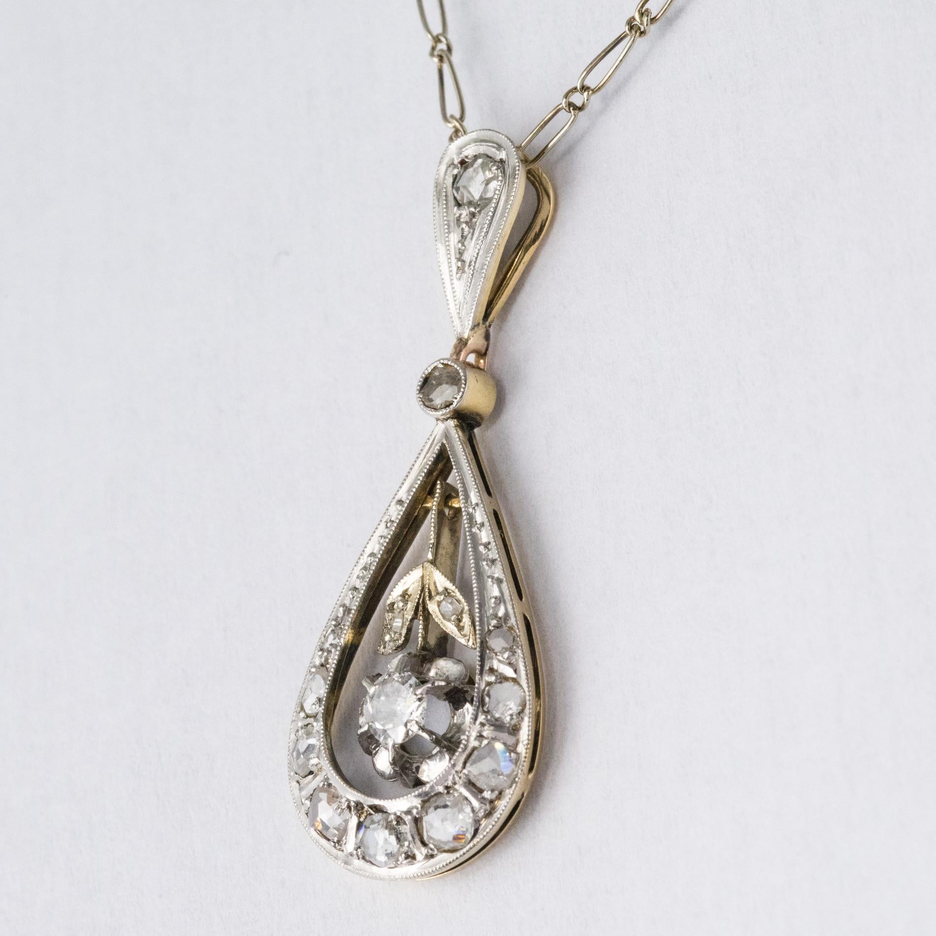 Belle Époque 1900s Diamonds 18 Karat Gold Drop Pendant and Chain For Sale