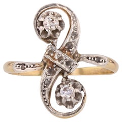 1900s Diamonds 18 Karat Yellow Gold Platinum Scroll Ring