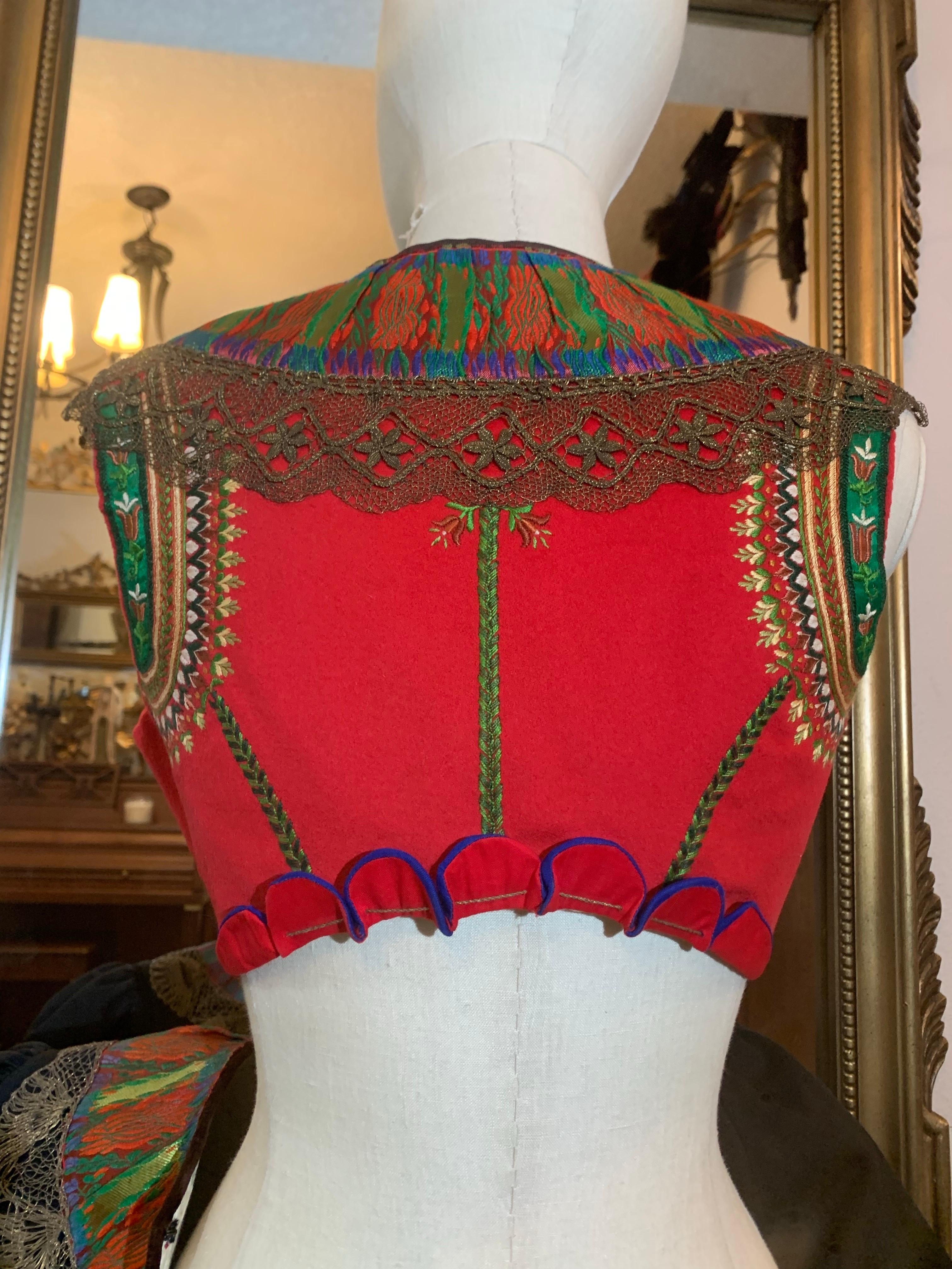 1900s Eastern European Folk Wear Ensemble Delicately Embroidered Jacket & Vest For Sale 5