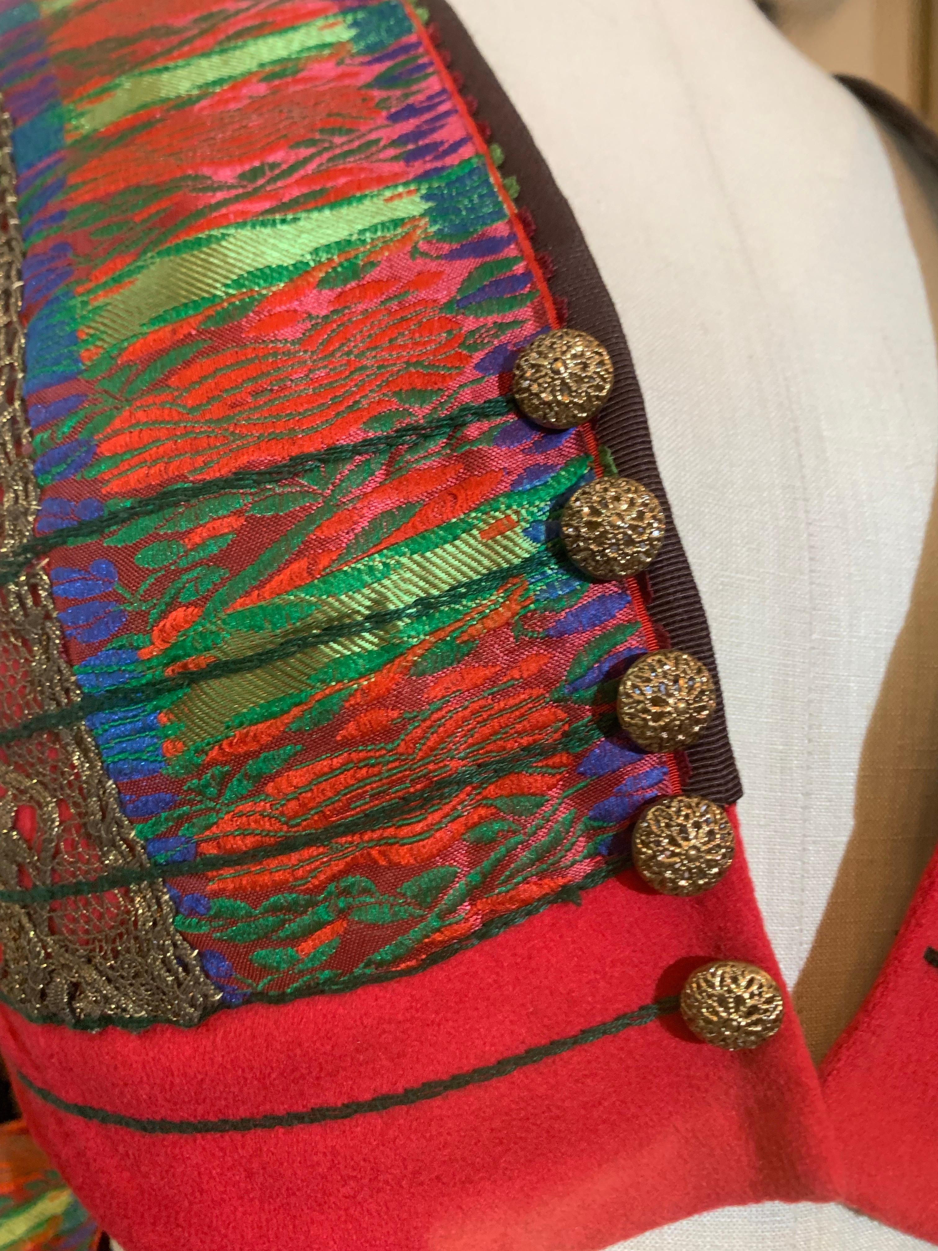 1900s Eastern European Folk Wear Ensemble Delicately Embroidered Jacket & Vest For Sale 4