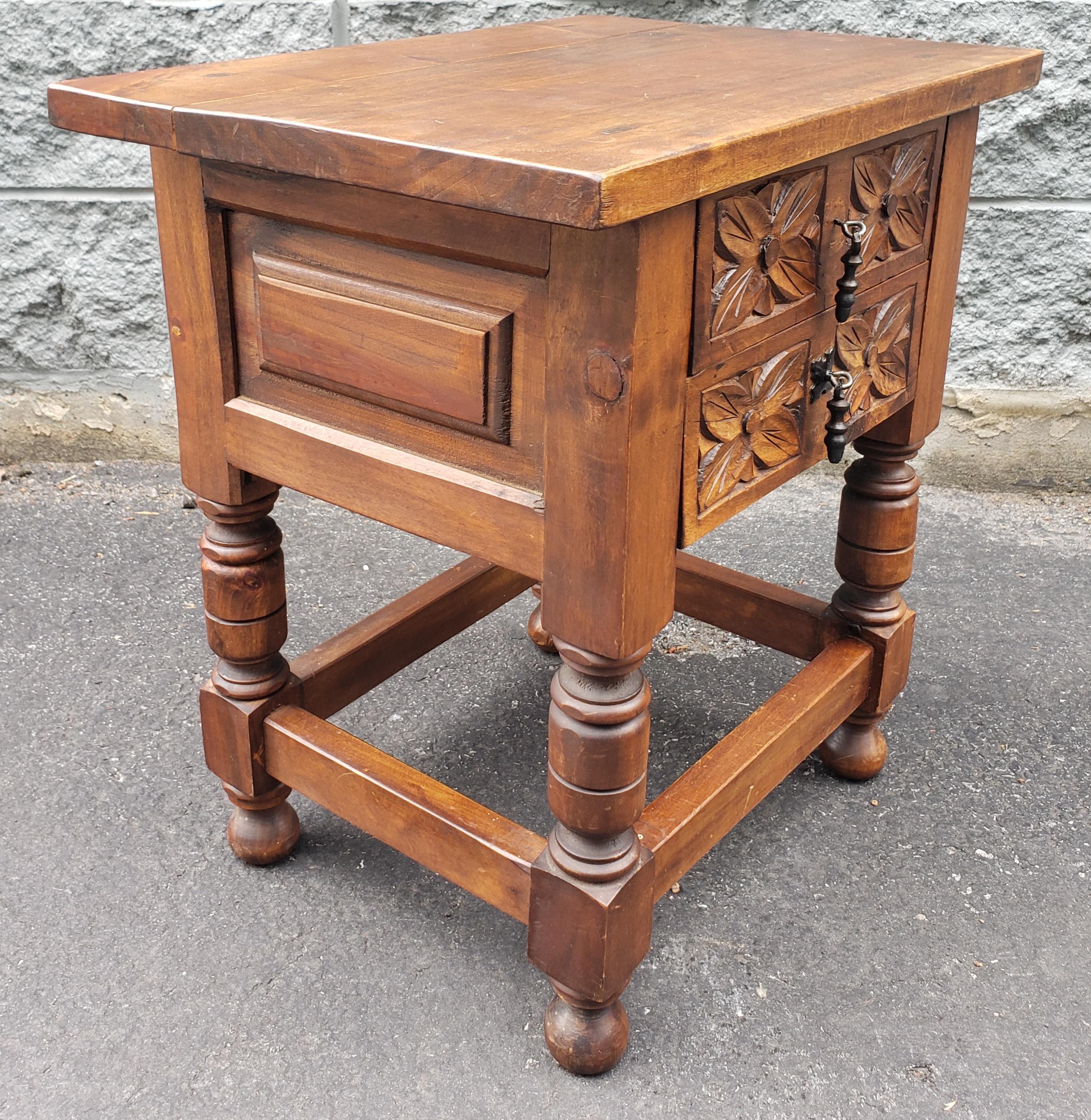 American 1900s Edwardian Carved Maple Two-Drawer Bedside Table For Sale