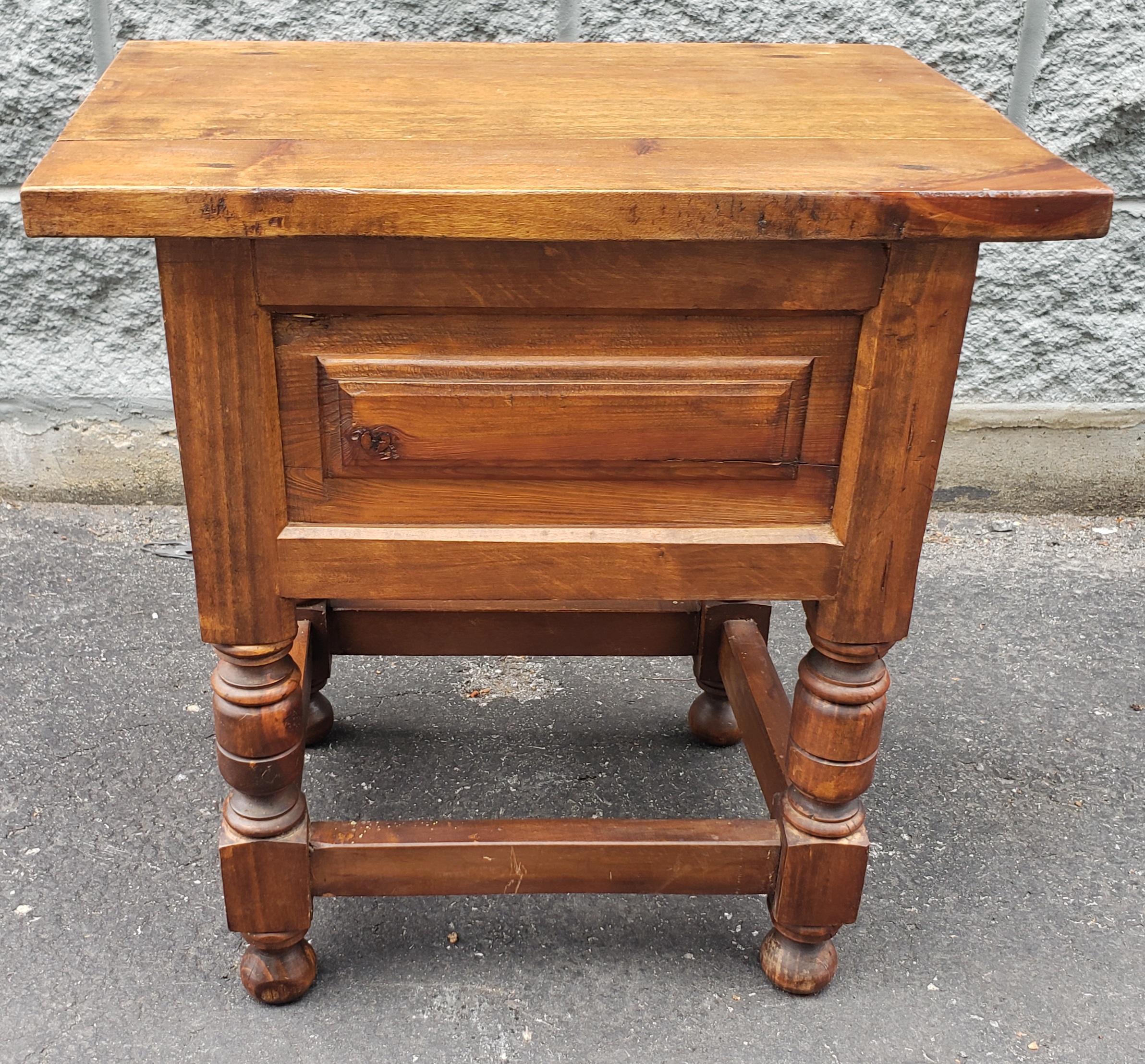 20th Century 1900s Edwardian Carved Maple Two-Drawer Bedside Table For Sale