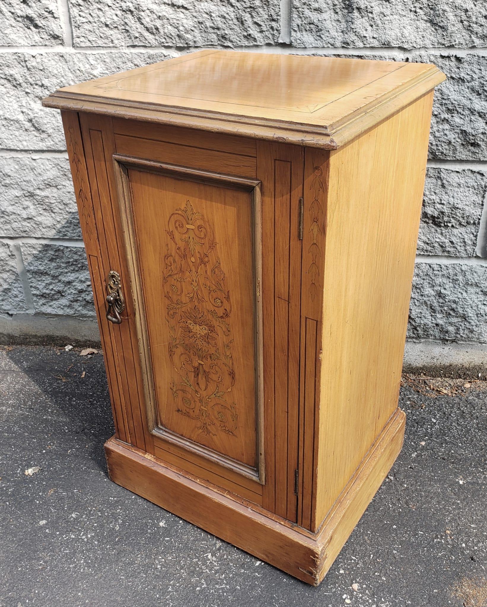 1900s Edwardian Inlaid Maple Side Cabinet For Sale 2