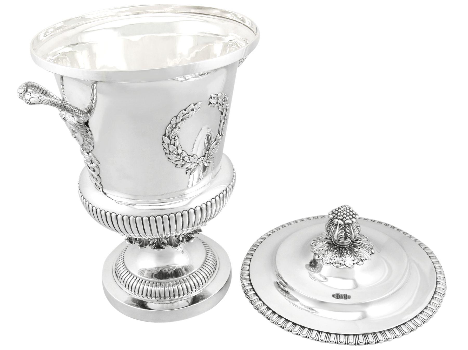 1900s Edwardian Sterling Silver Presentation Cup and Cover In Excellent Condition For Sale In Jesmond, Newcastle Upon Tyne