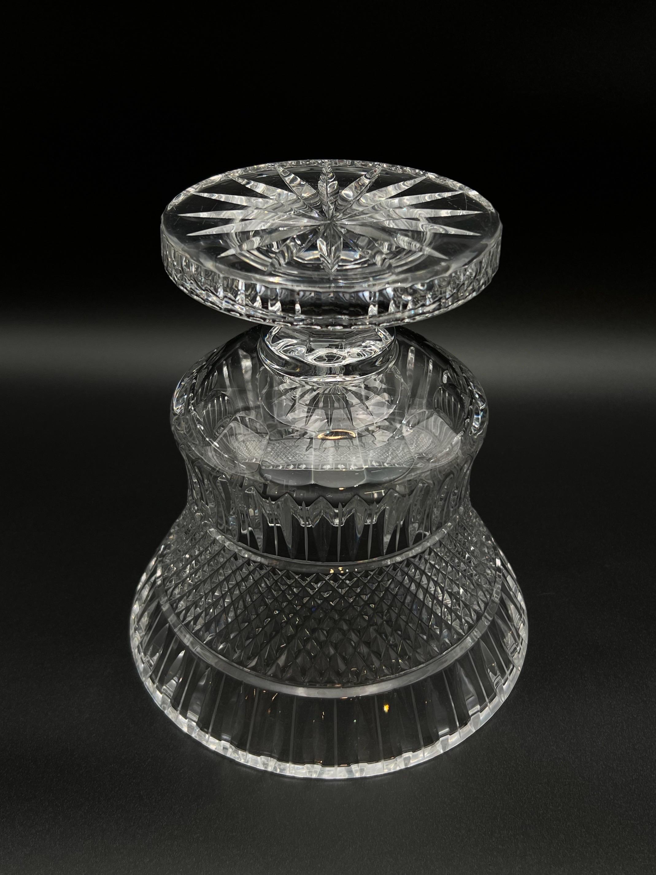 Vaso a urna in cristallo stile impero del 1900 in vendita 1