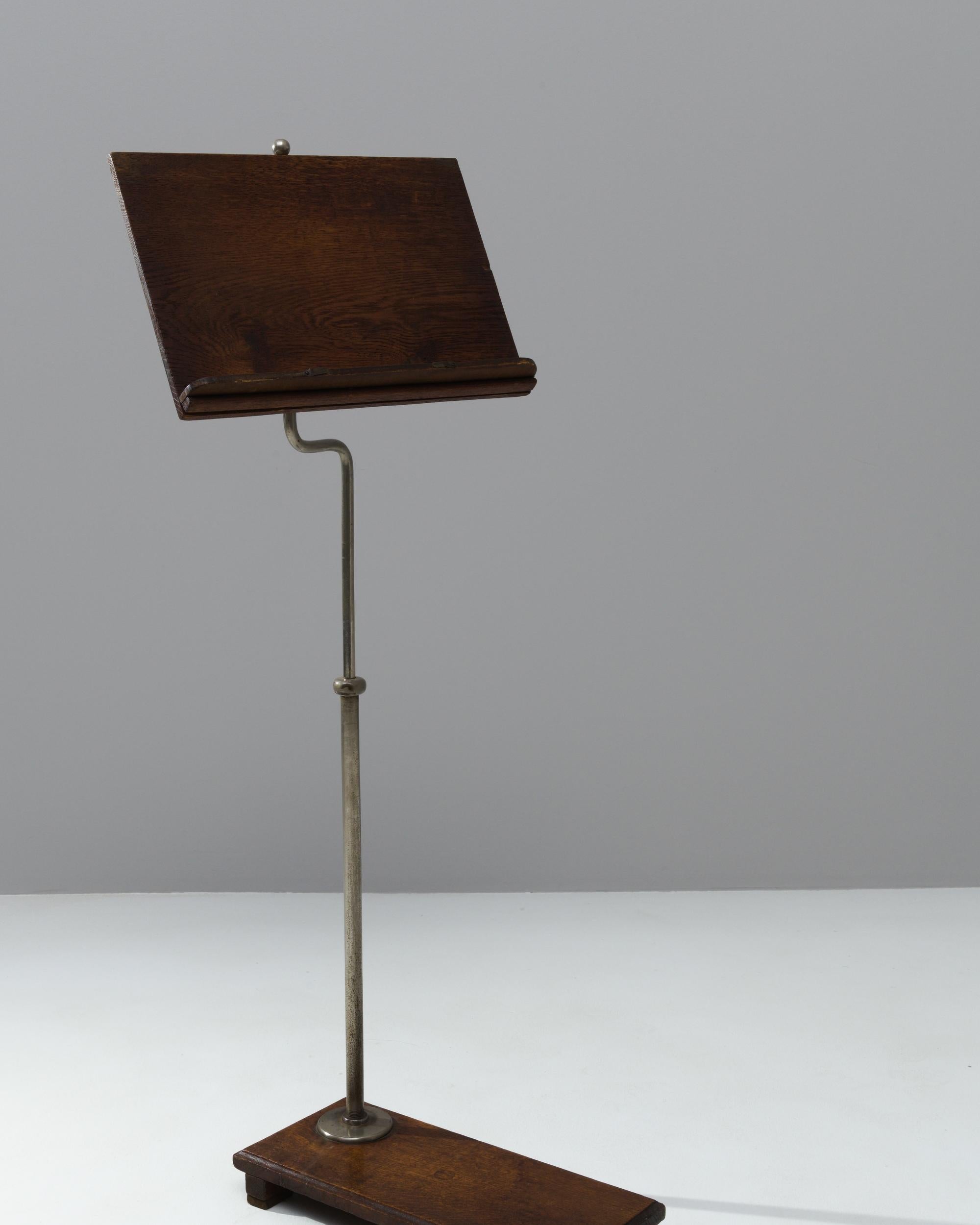 Metal 1900s English Wooden Music Stand For Sale