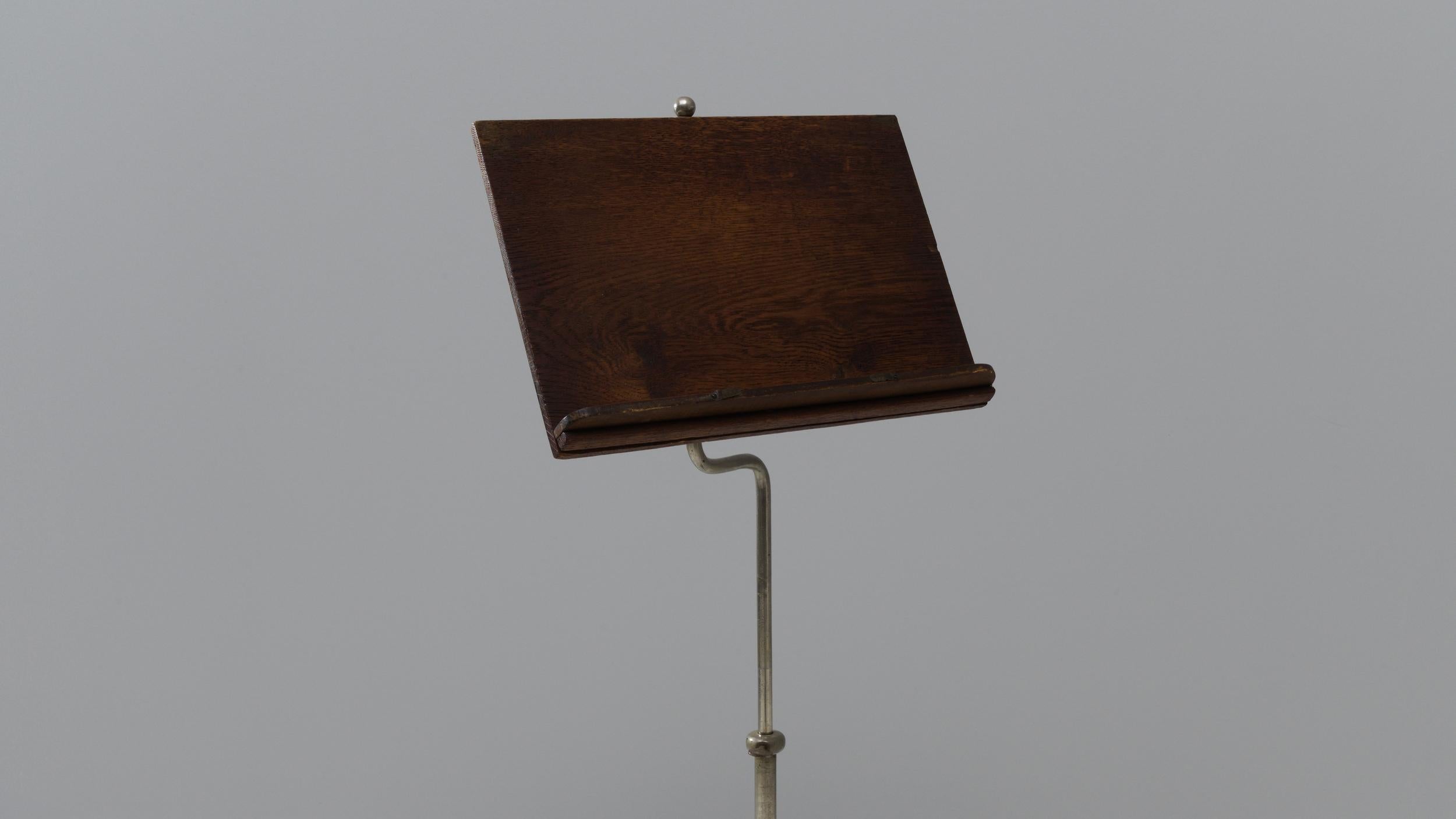 1900s English Wooden Music Stand For Sale 1