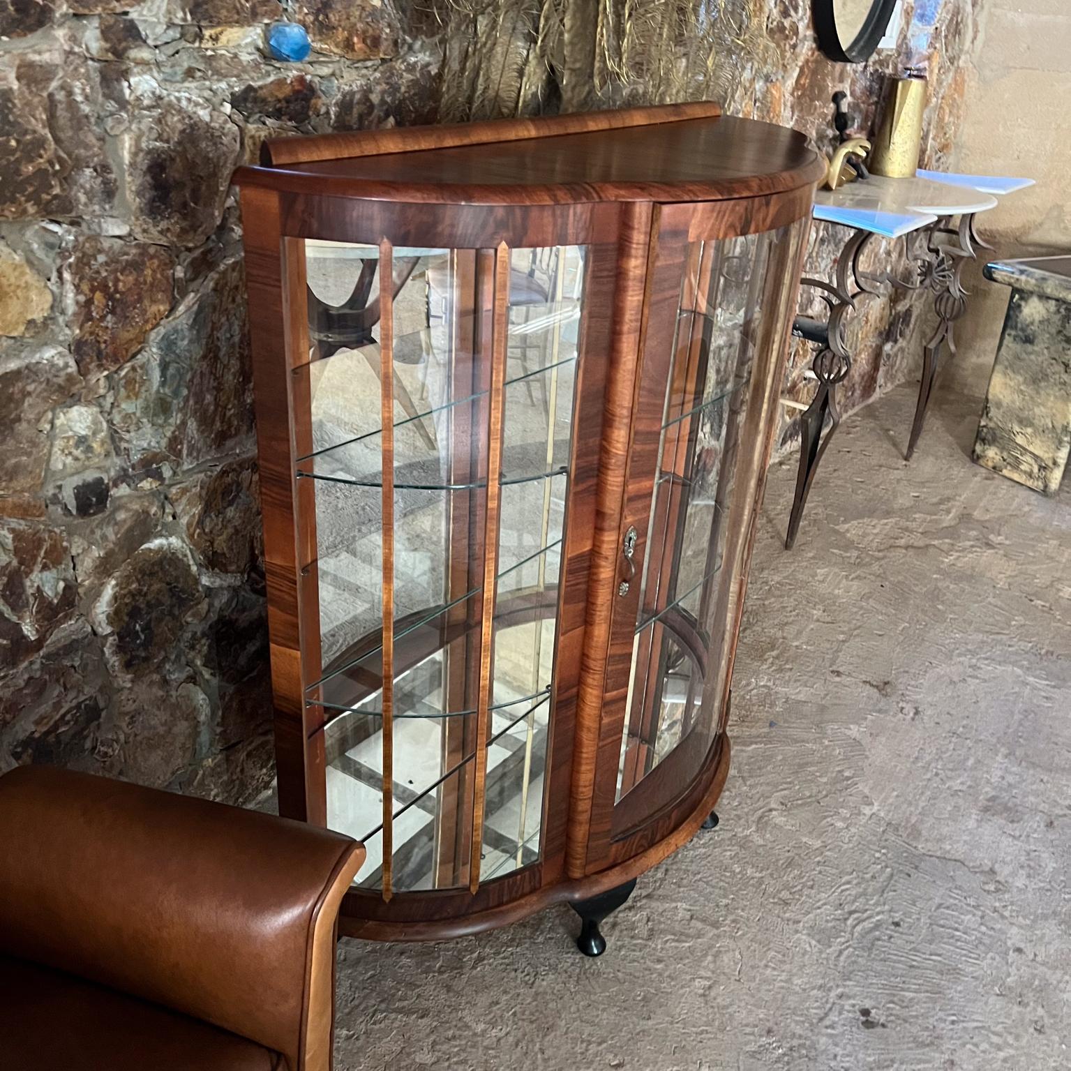 1900s English Art Deco Vitrine Display Cabinet Exotic Wood For Sale 7