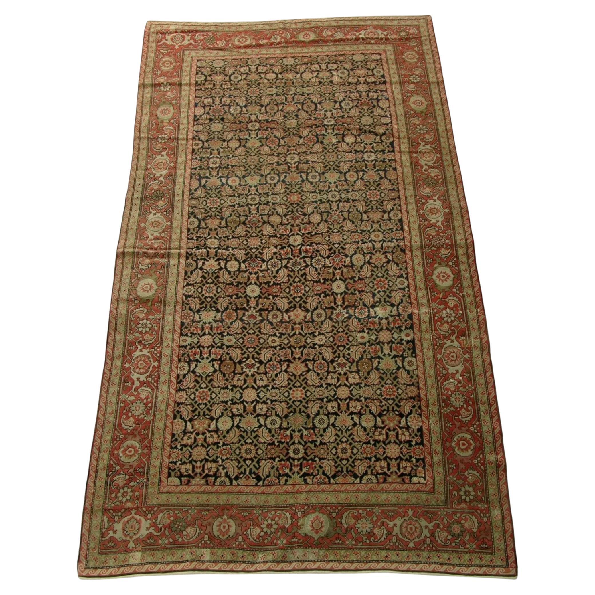 Fine tapis caucasien ancien du Karabagh des années 1900 en vente