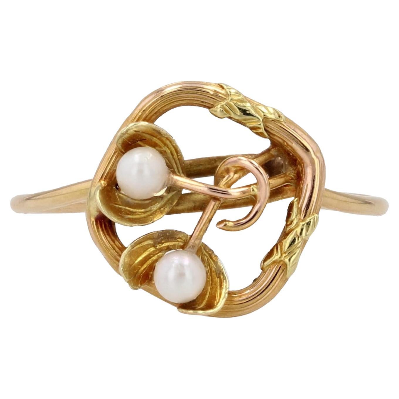 1900s Fine Pearl 18 Karat Yellow Rose Gold Openwork Lozenge Shape Ring For Sale