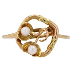 1900s Fine Pearl 18 Karat Yellow Rose Gold Openwork Lozenge Shape Ring
