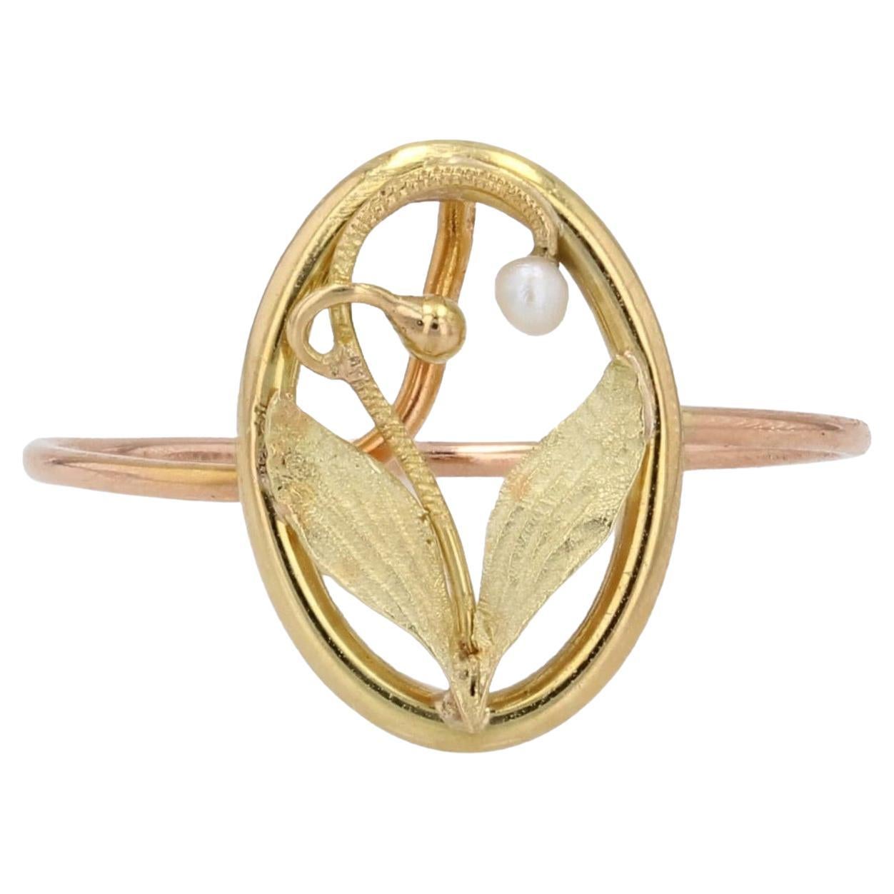 1900s Fine Pearl 18 Karat Yellow Rose Gold Openwork Oval Shape Ring For Sale