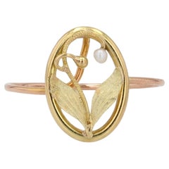 1900s Fine Pearl 18 Karat Yellow Rose Gold Openwork Oval Shape Ring