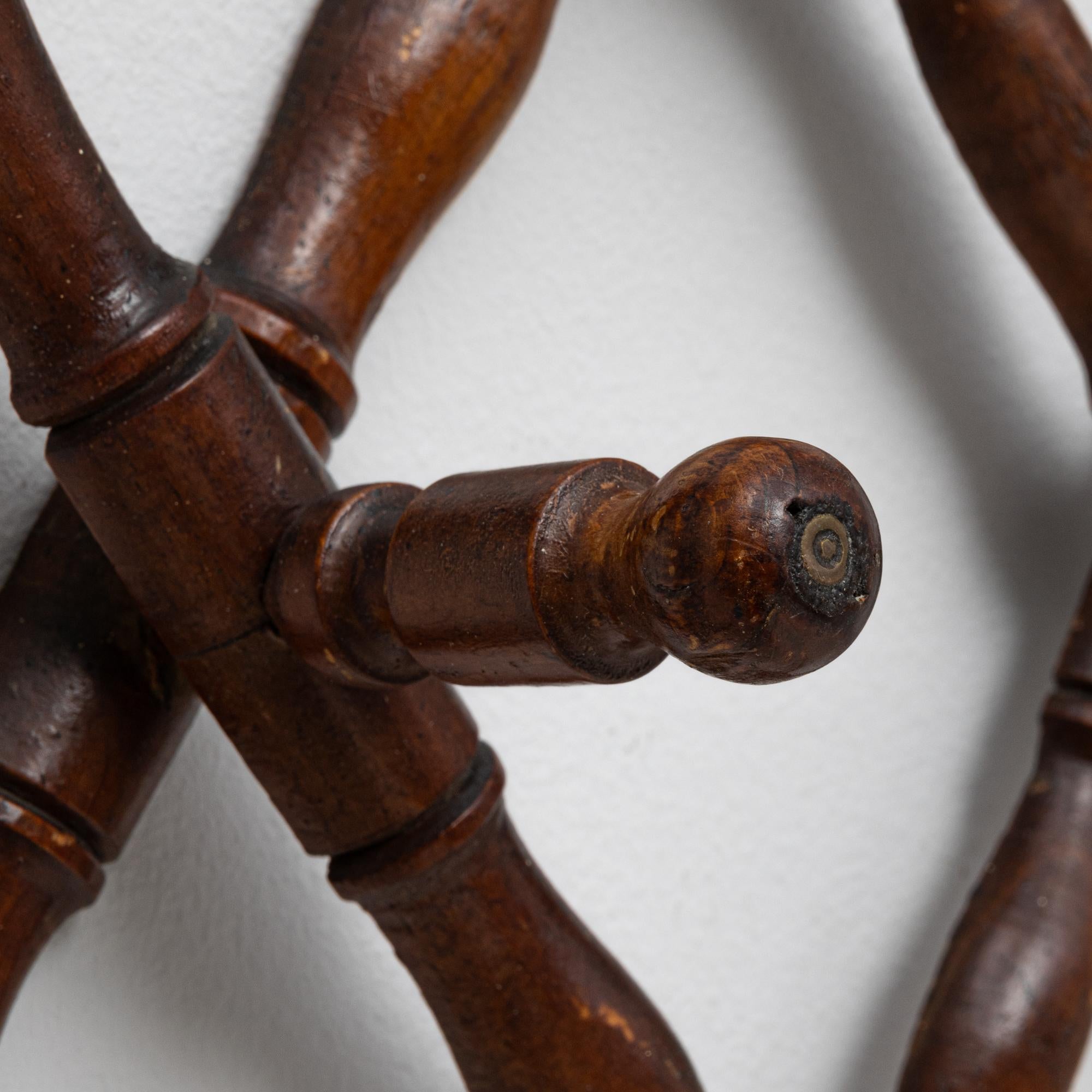 Appendiabiti da parete in finto bambù francese del 1900 2