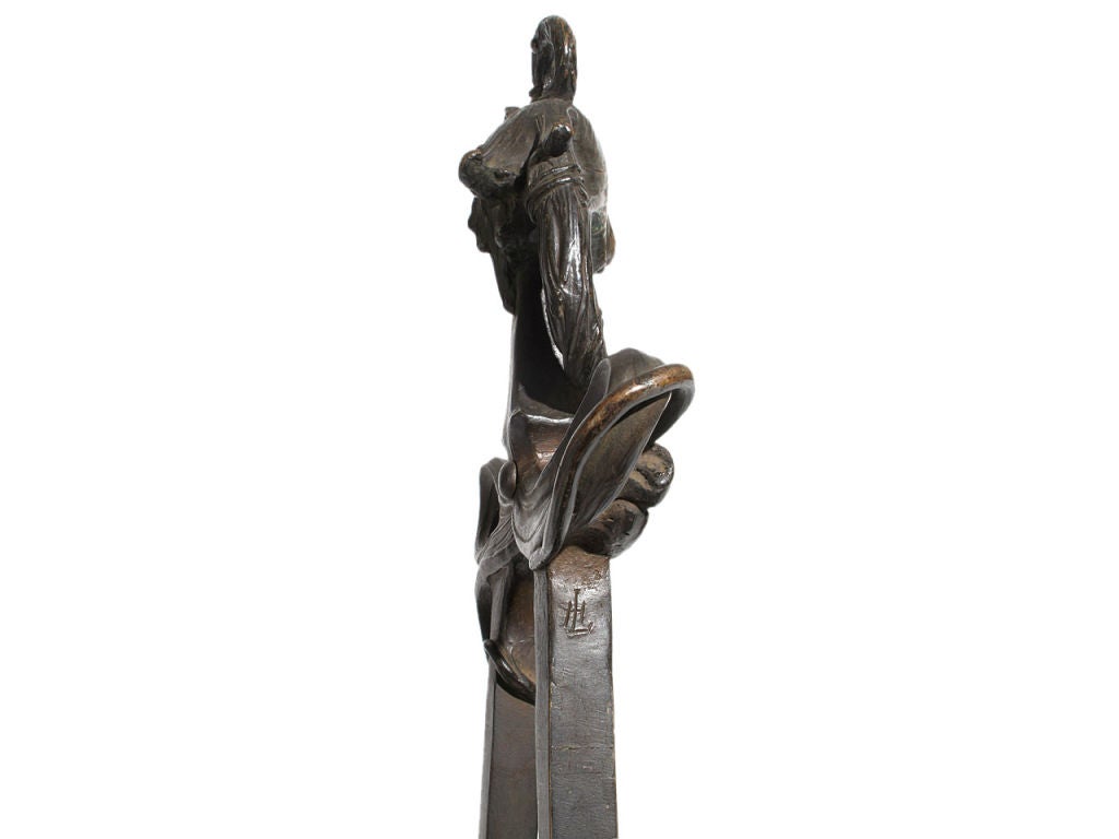 1900s Art Nouveau Français Bronze Tong Sculpture par Henri Louis Levasseur en vente 2