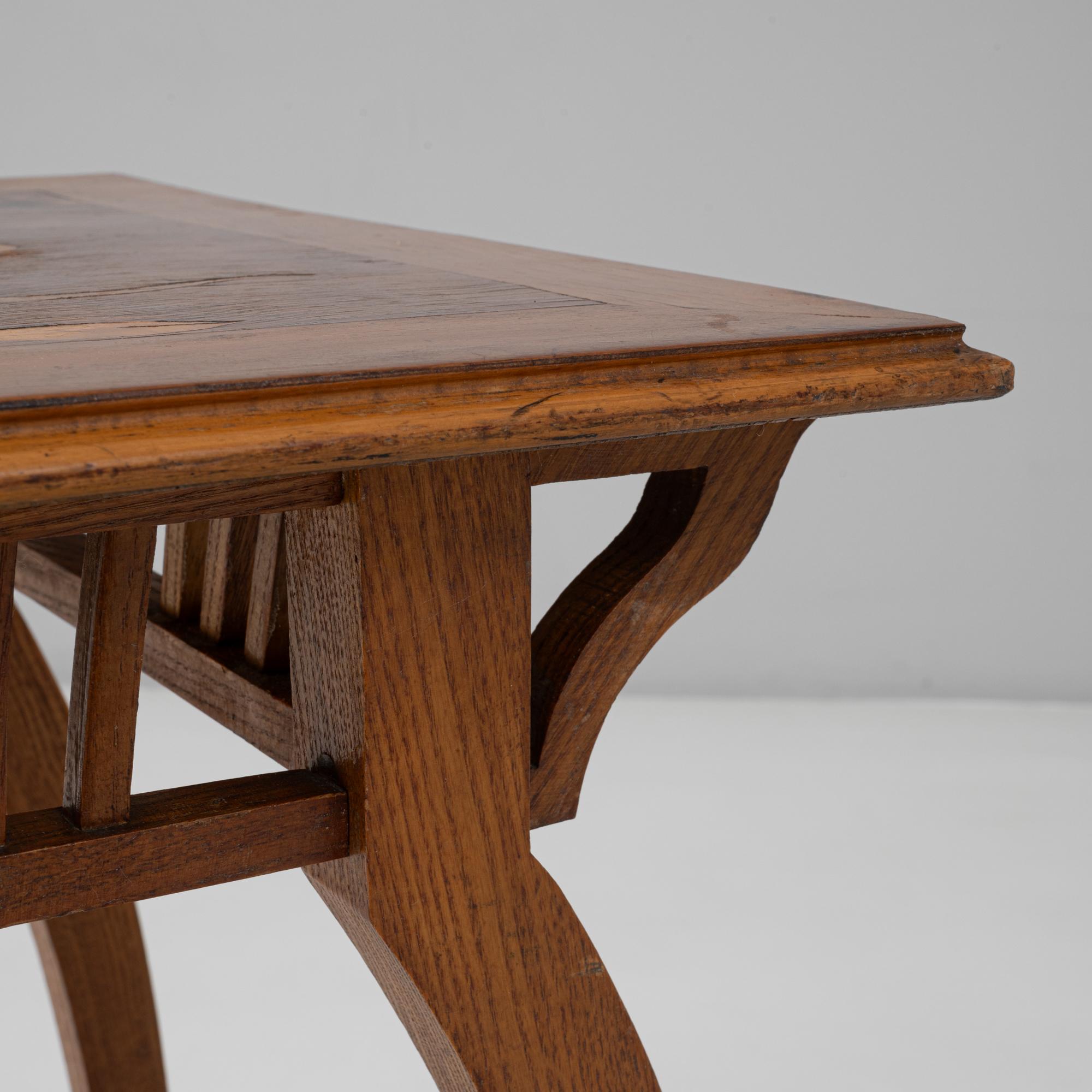 Table d'appoint en bois Art Nouveau 1900 avec plateau floral en vente 2