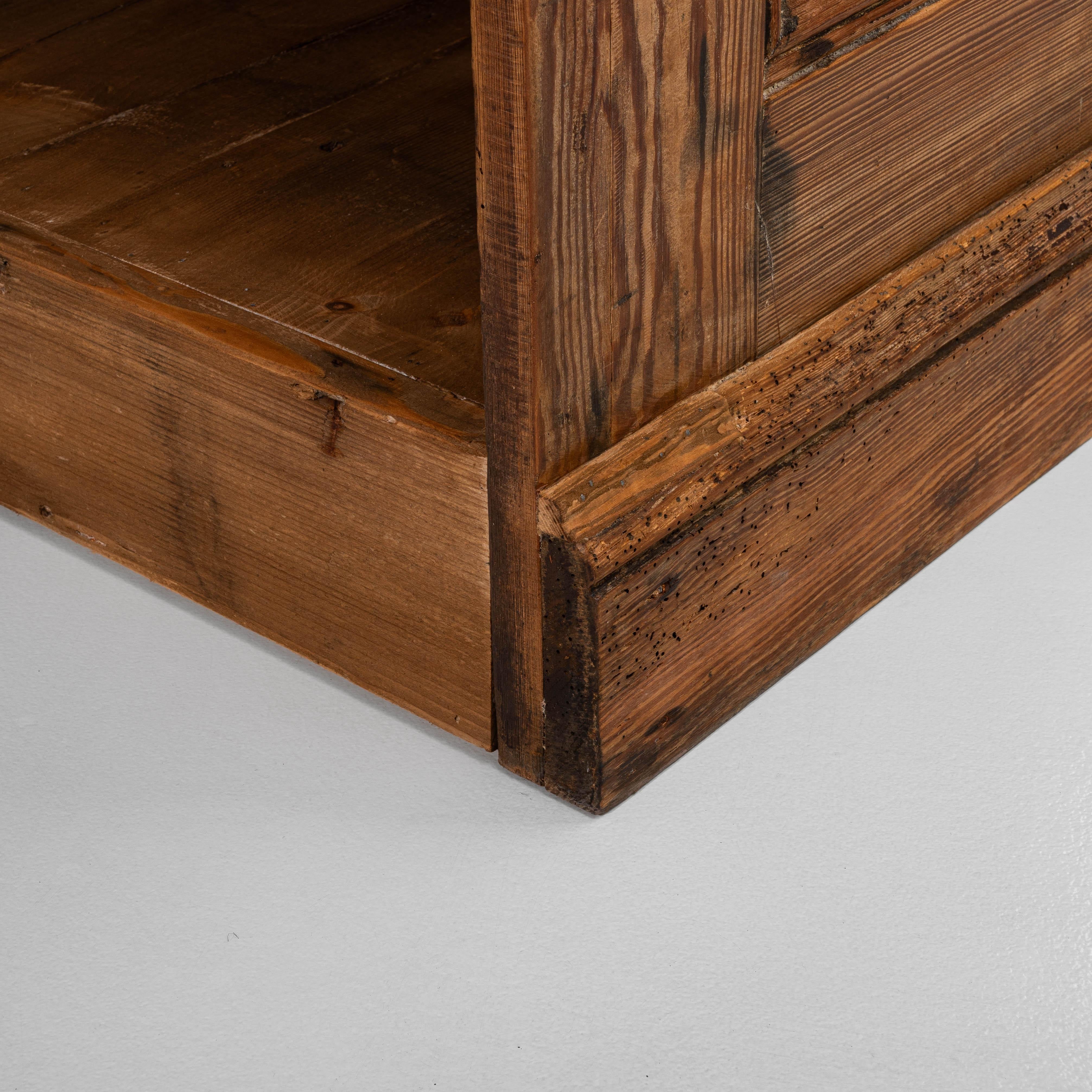 Mostrador de tienda de madera provincial belga francés de 1900 de Emile Lambot, Châtelet en venta 4