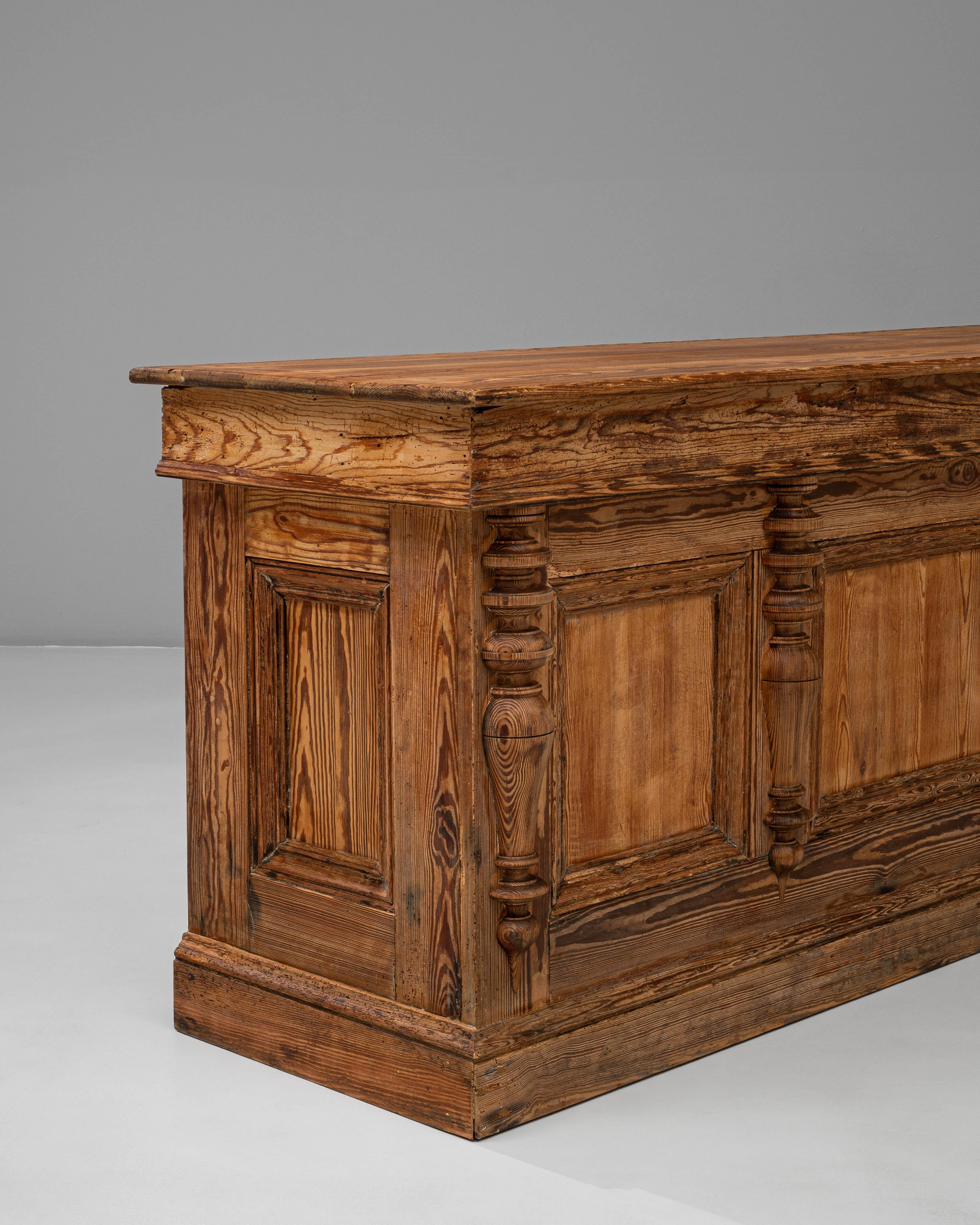 Mostrador de tienda de madera provincial belga francés de 1900 de Emile Lambot, Châtelet siglo XX en venta