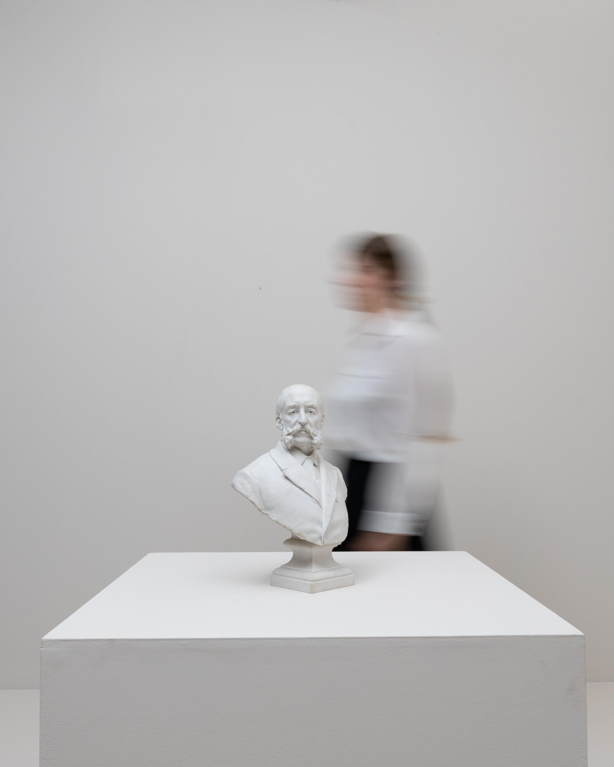 Busto di uomo in porcellana di Bisque francese del 1900 in vendita 2