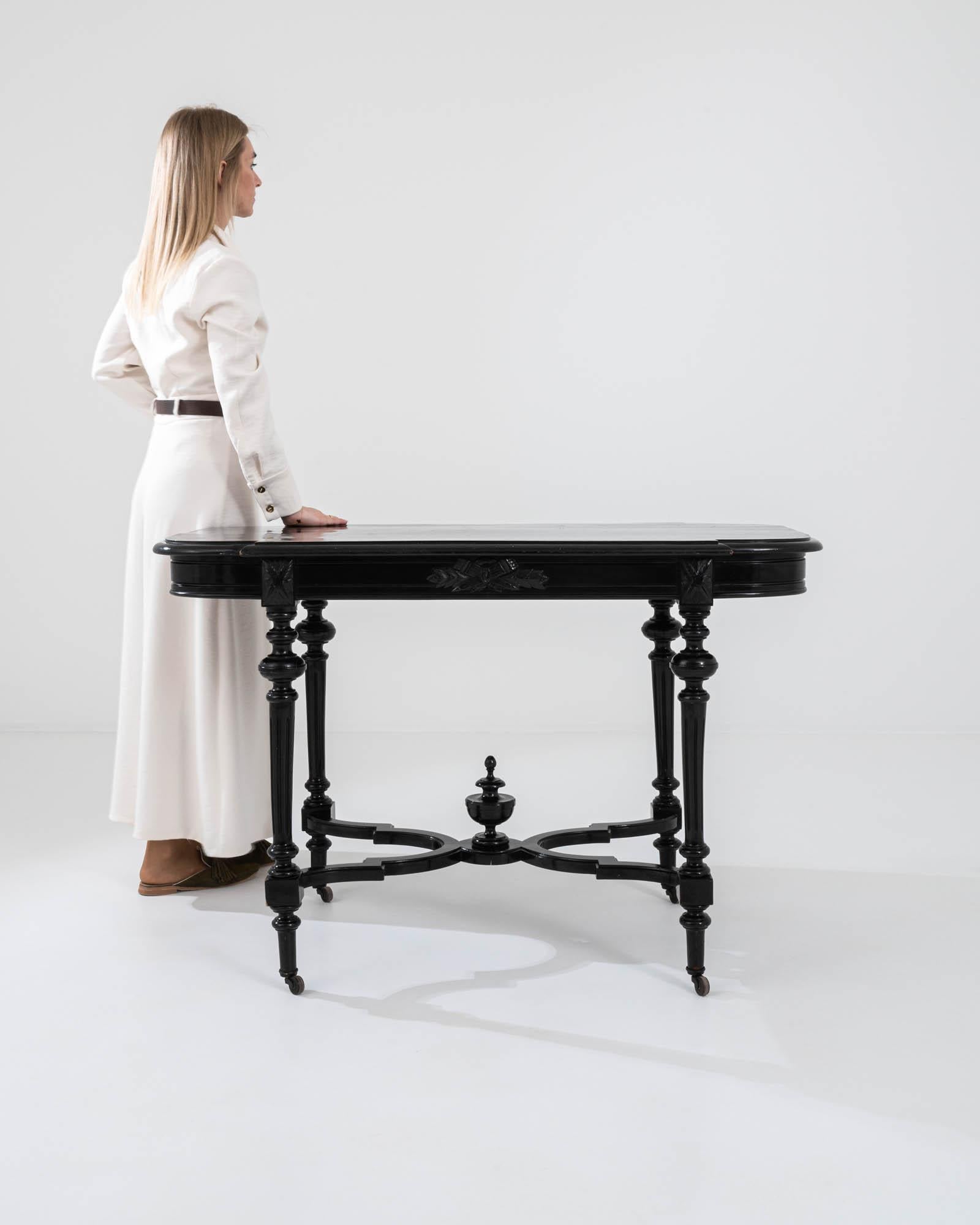 French Provincial 1900s French Black Lacquer Table on Wheels