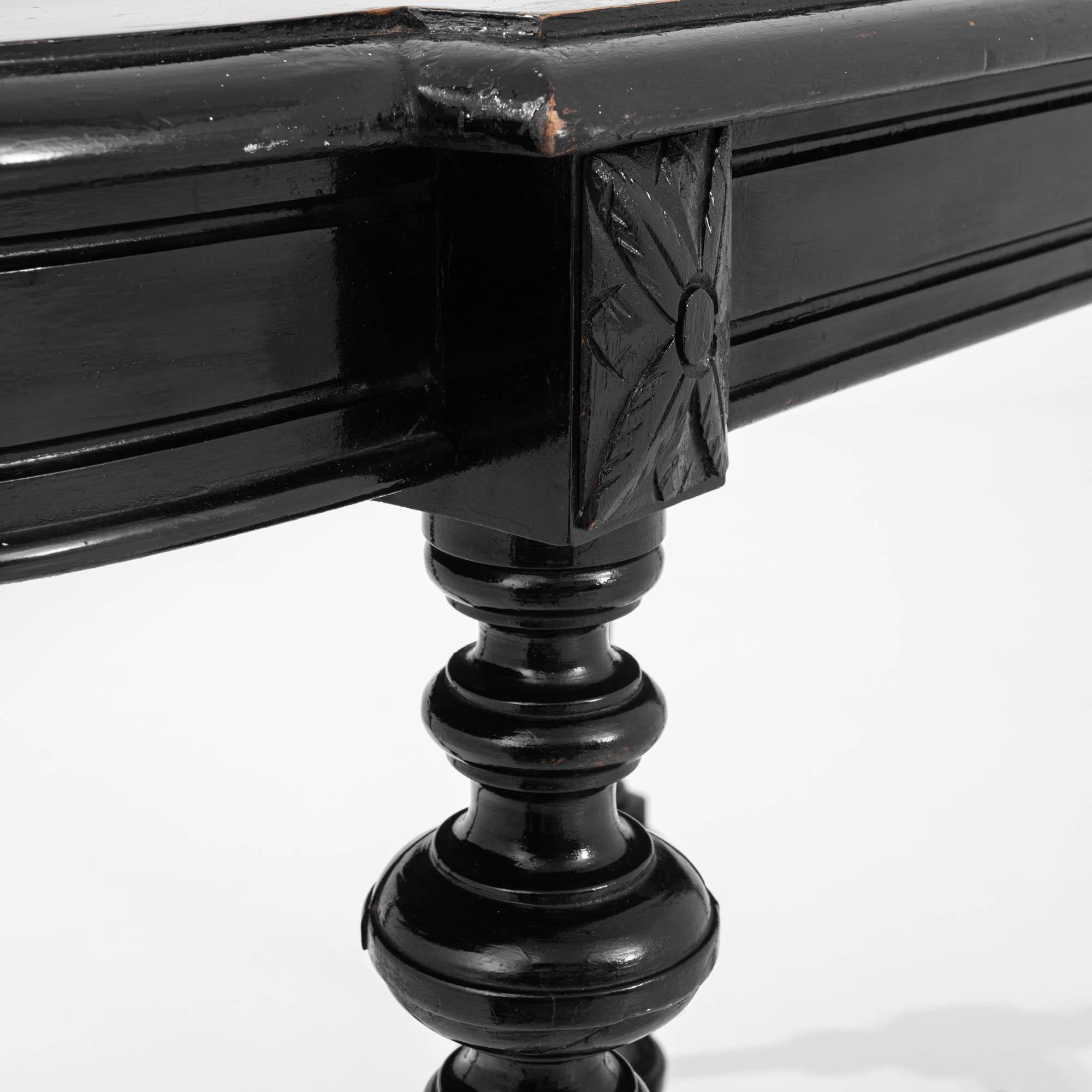 1900s French Black Lacquer Table on Wheels 3