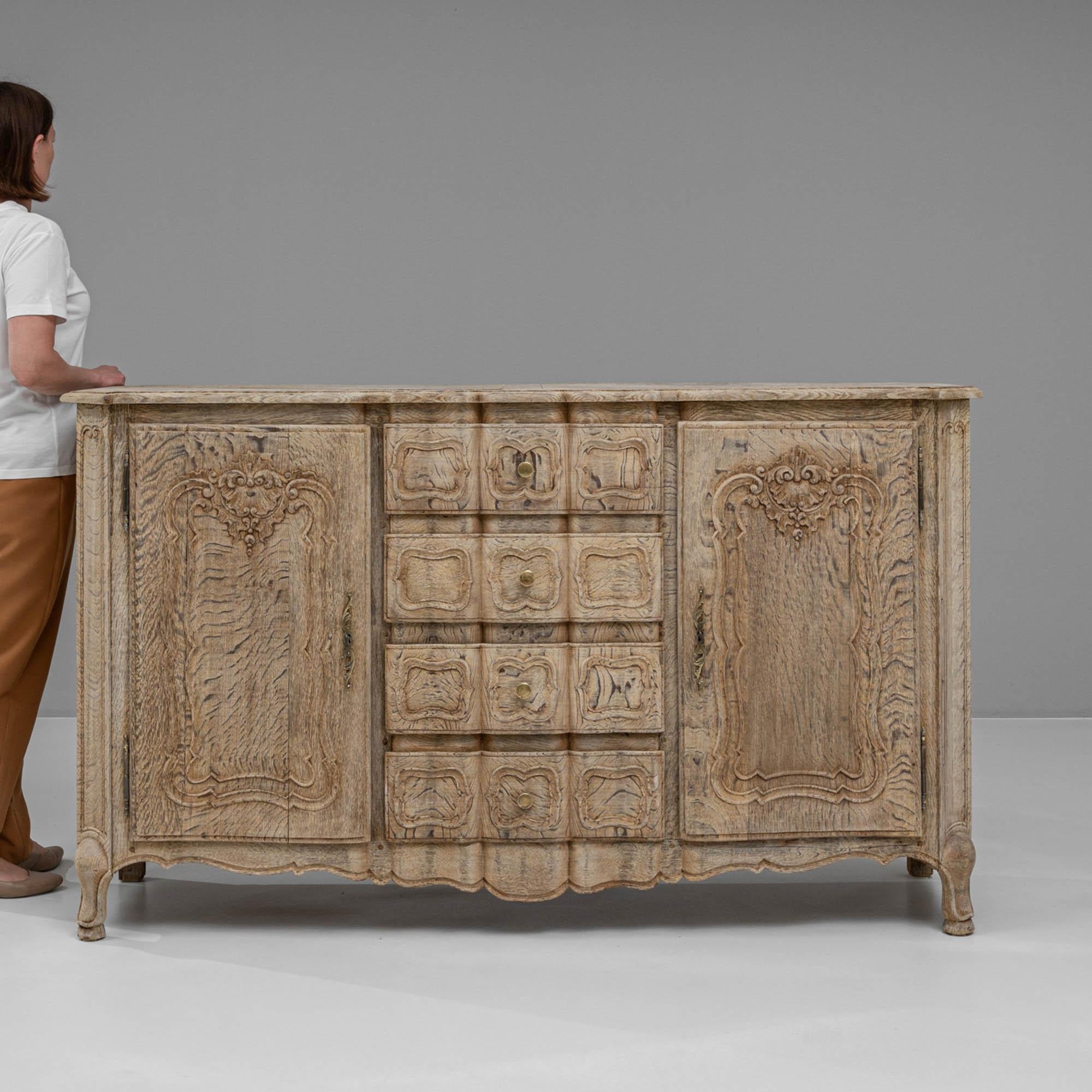1900s French Bleached Oak Buffet In Good Condition In High Point, NC