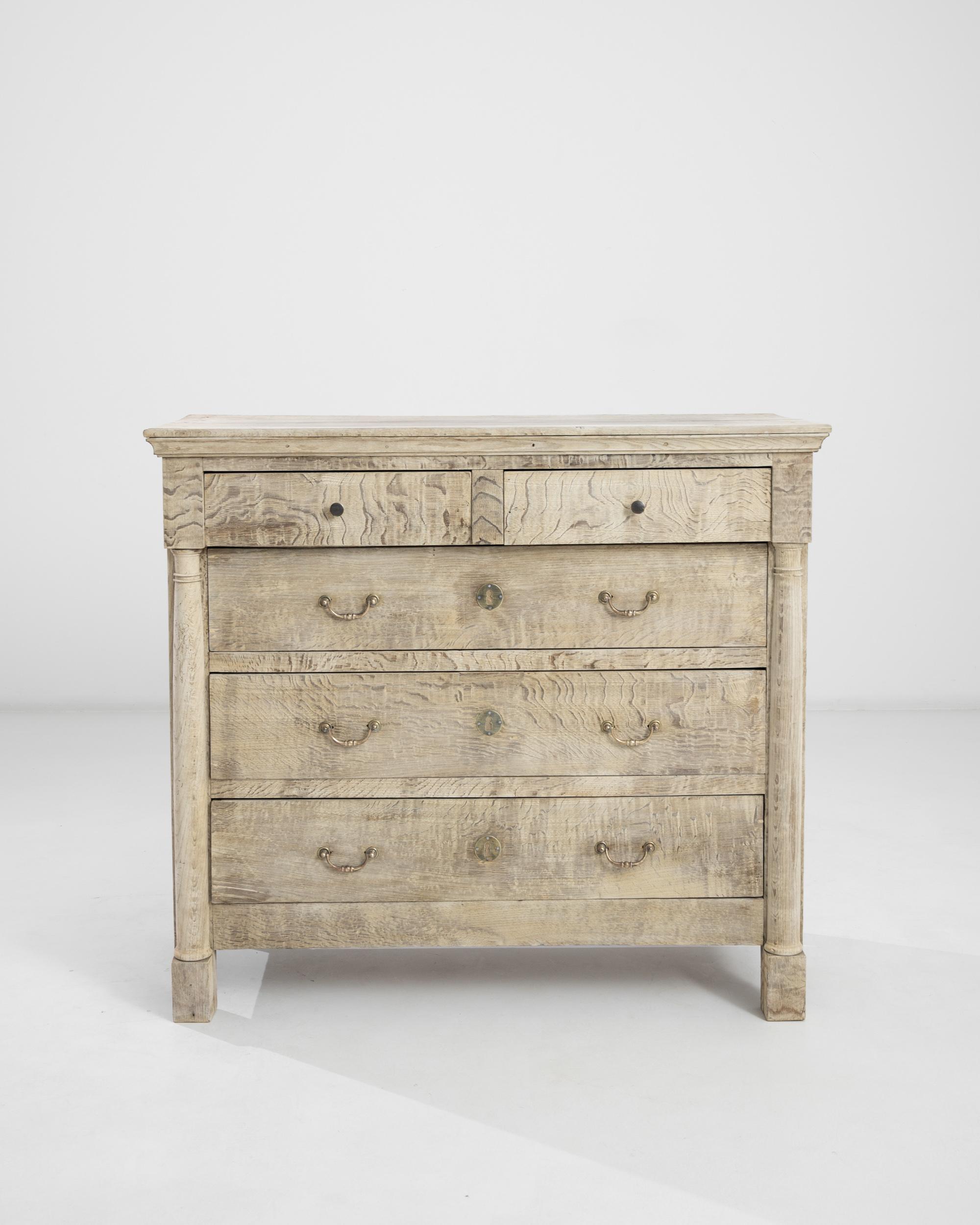 1900s French Bleached Oak Chest of Drawers 6