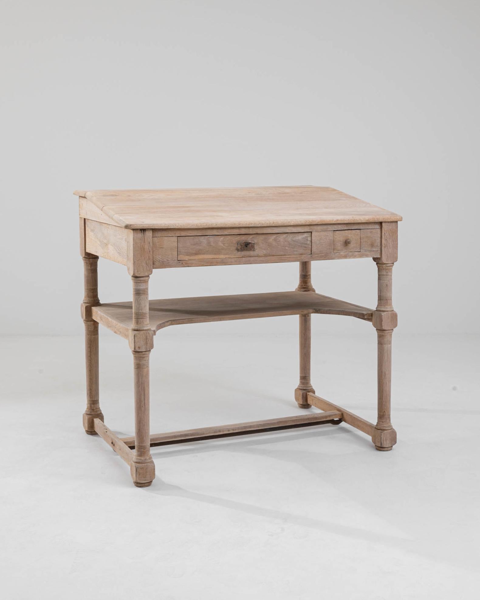 1900s French Bleached Oak Desk In Good Condition In High Point, NC