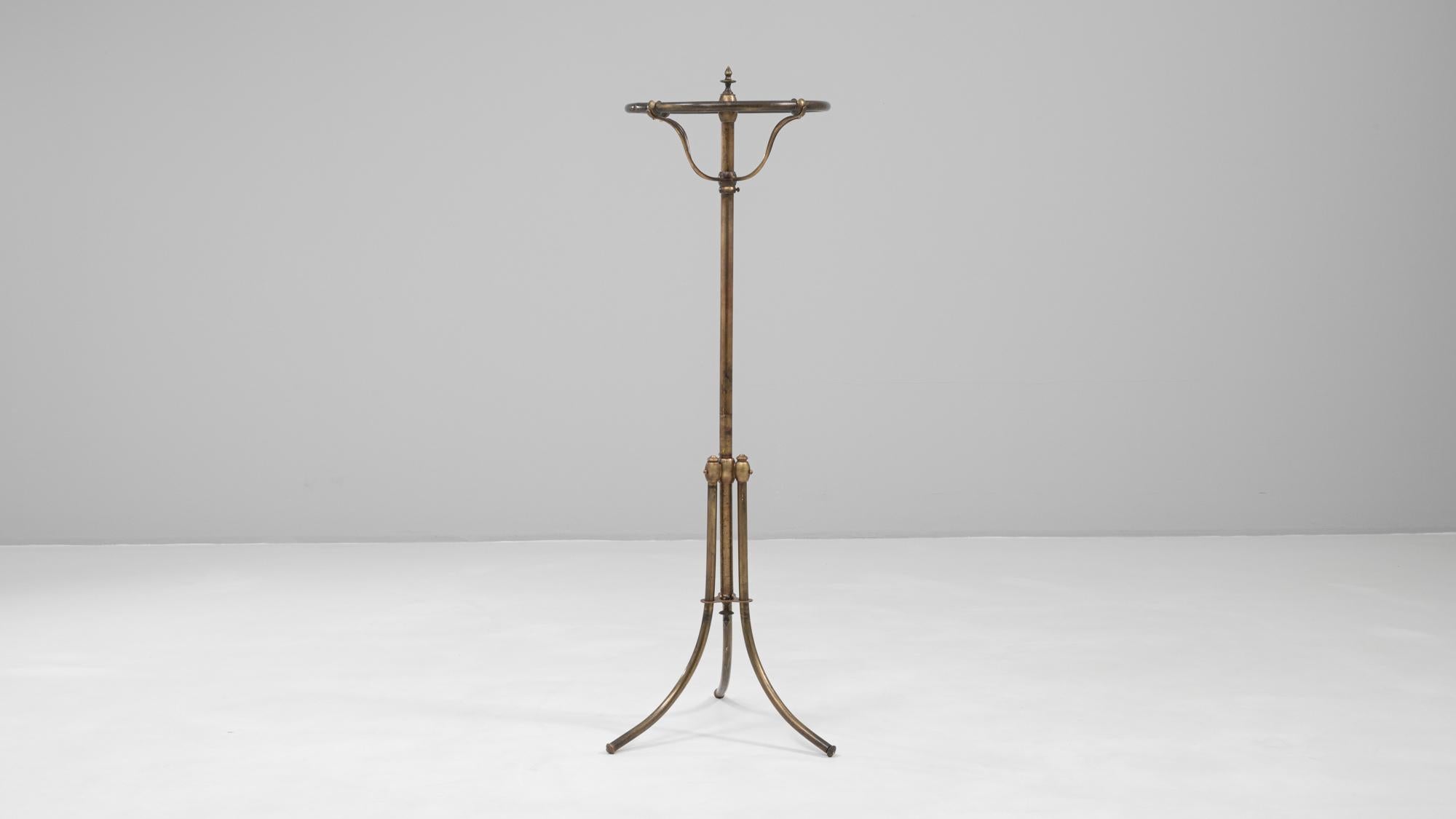 Appendiabiti da terra in ottone francese del 1900 in vendita 1