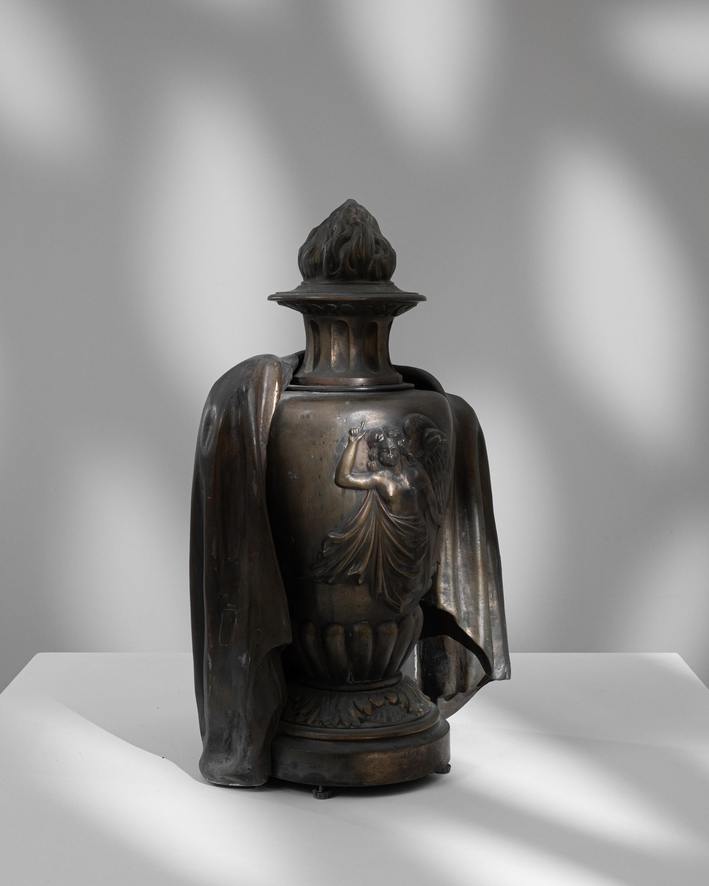 20ième siècle Urne en bronze français 1900 en vente