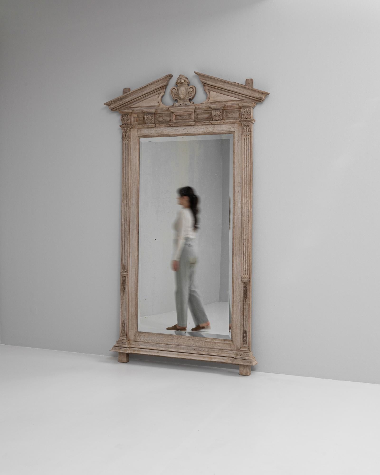 Miroir de sol en bois sculpté français des années 1900 Bon état - En vente à High Point, NC
