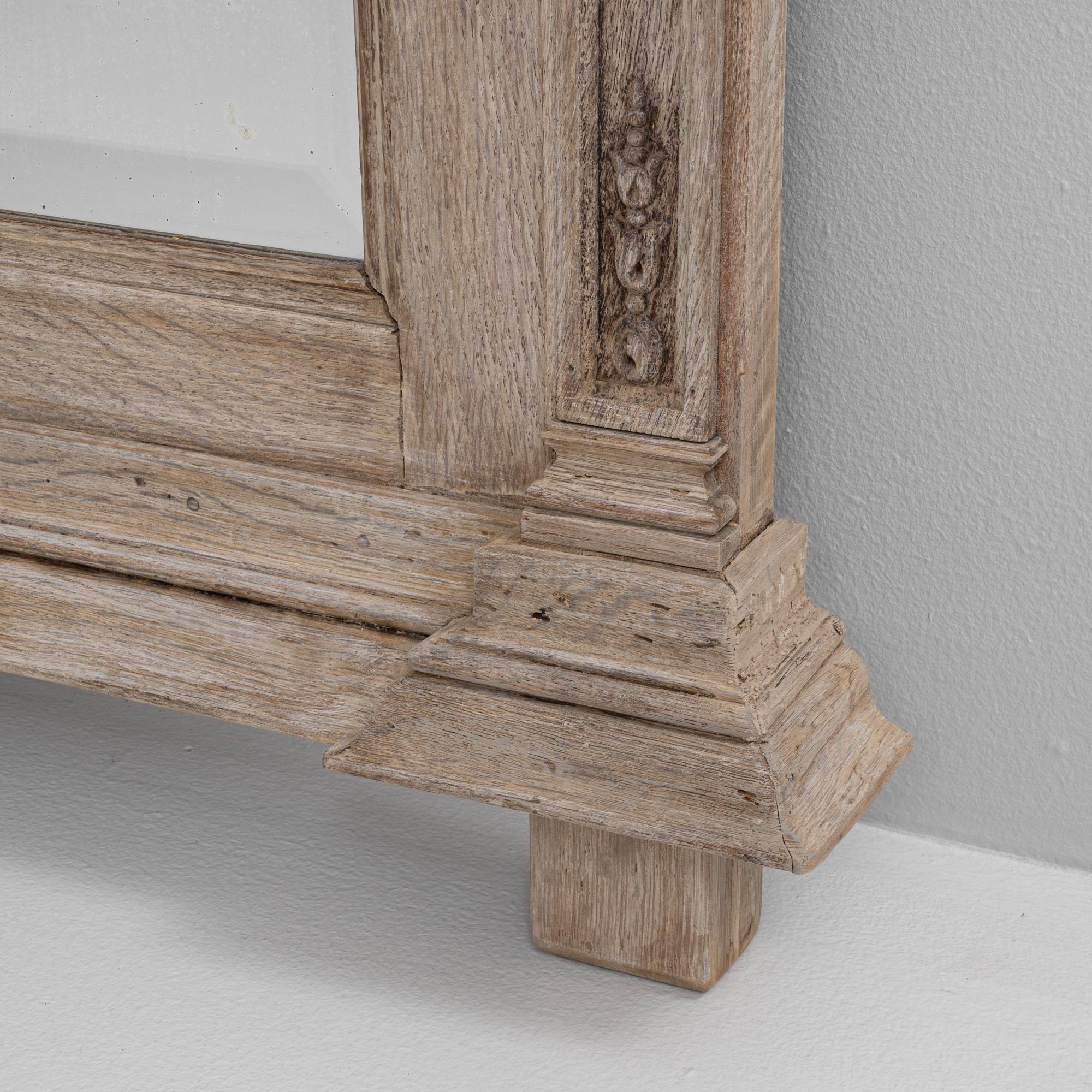 Miroir de sol en bois sculpté français des années 1900 en vente 2