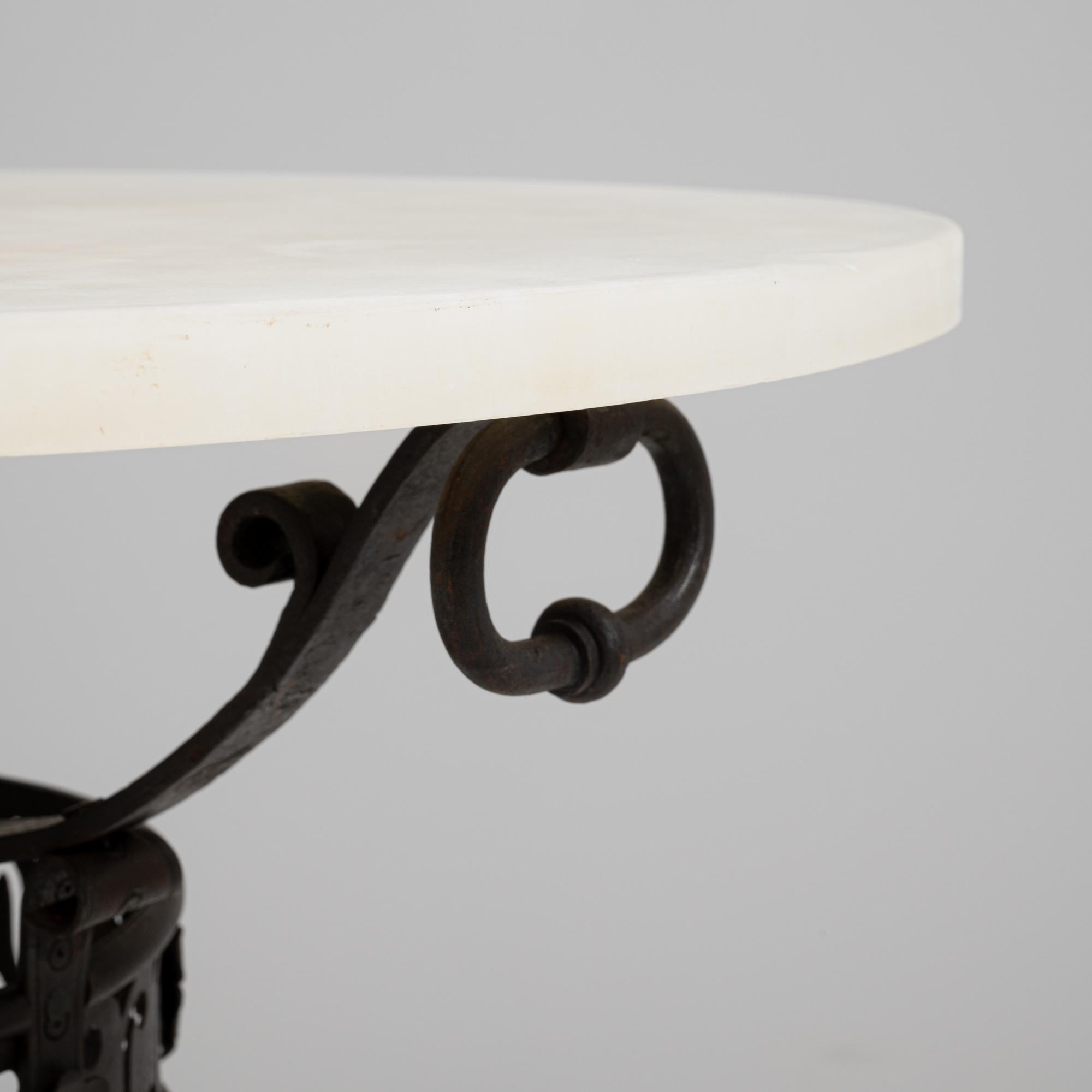 1900s French Cast Iron Side Table With Marble Top For Sale 3