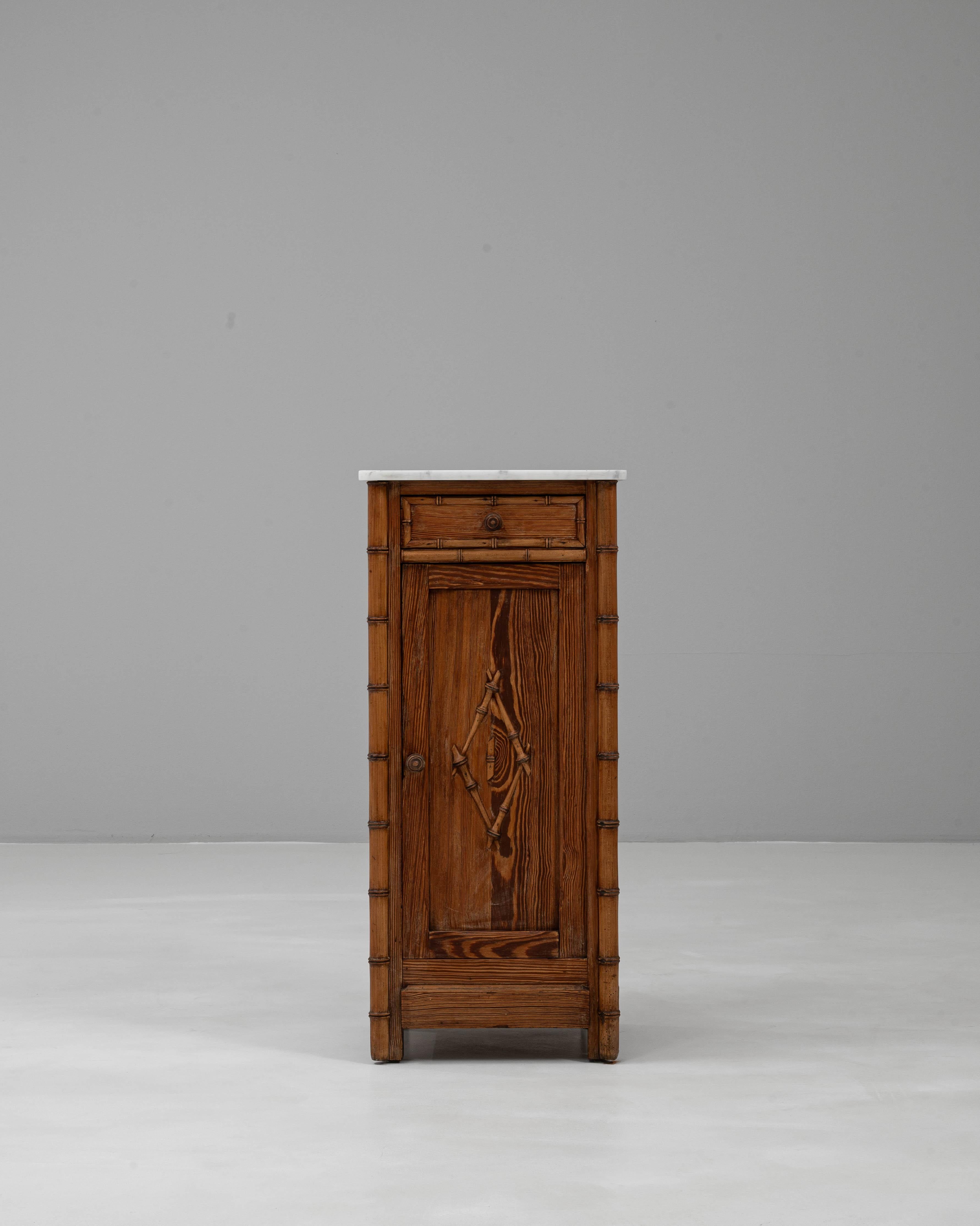 1900s French Faux Bamboo Bedside Table With Marble Top In Good Condition For Sale In High Point, NC