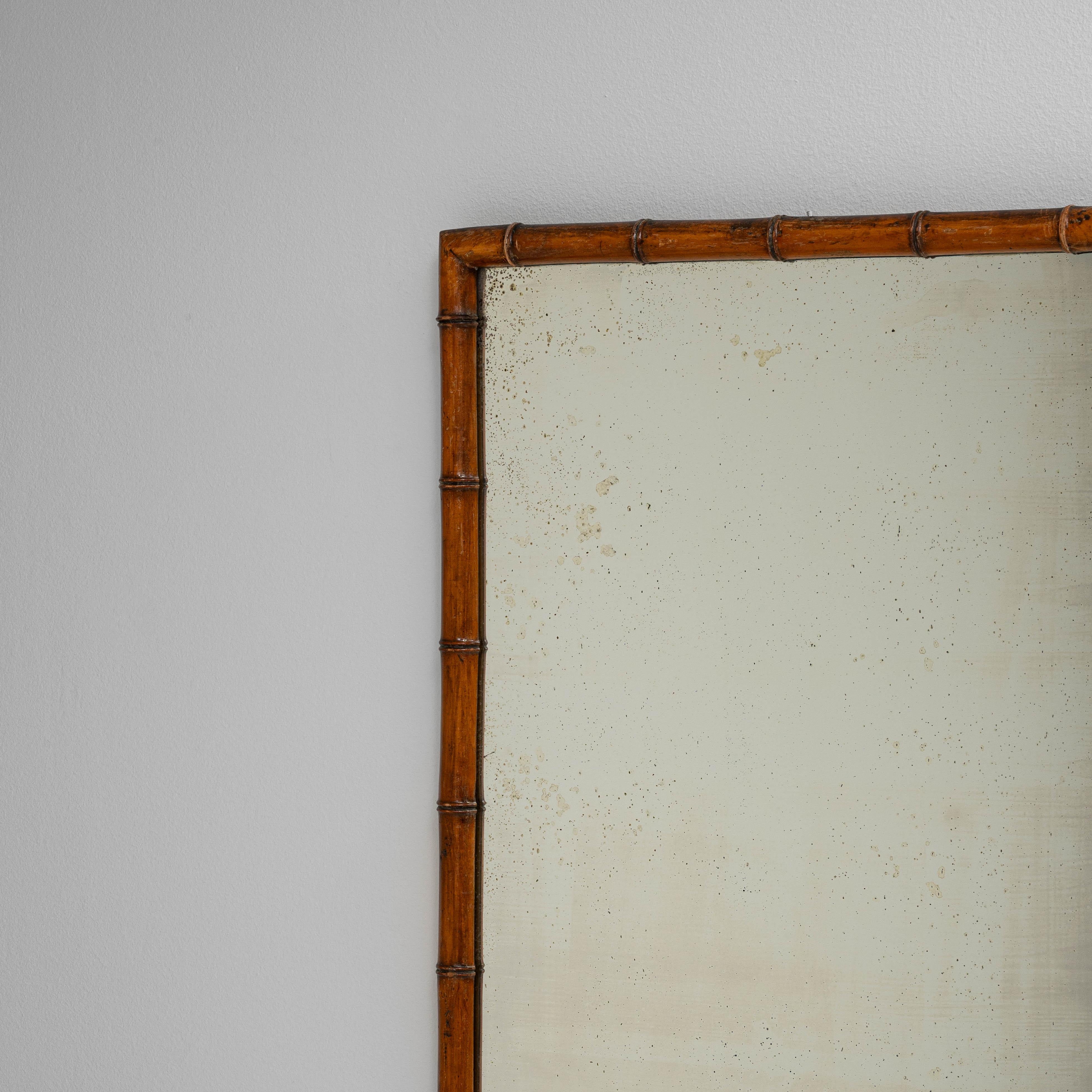 Espejo francés de bambú sintético de 1900 bambú de imitación en venta
