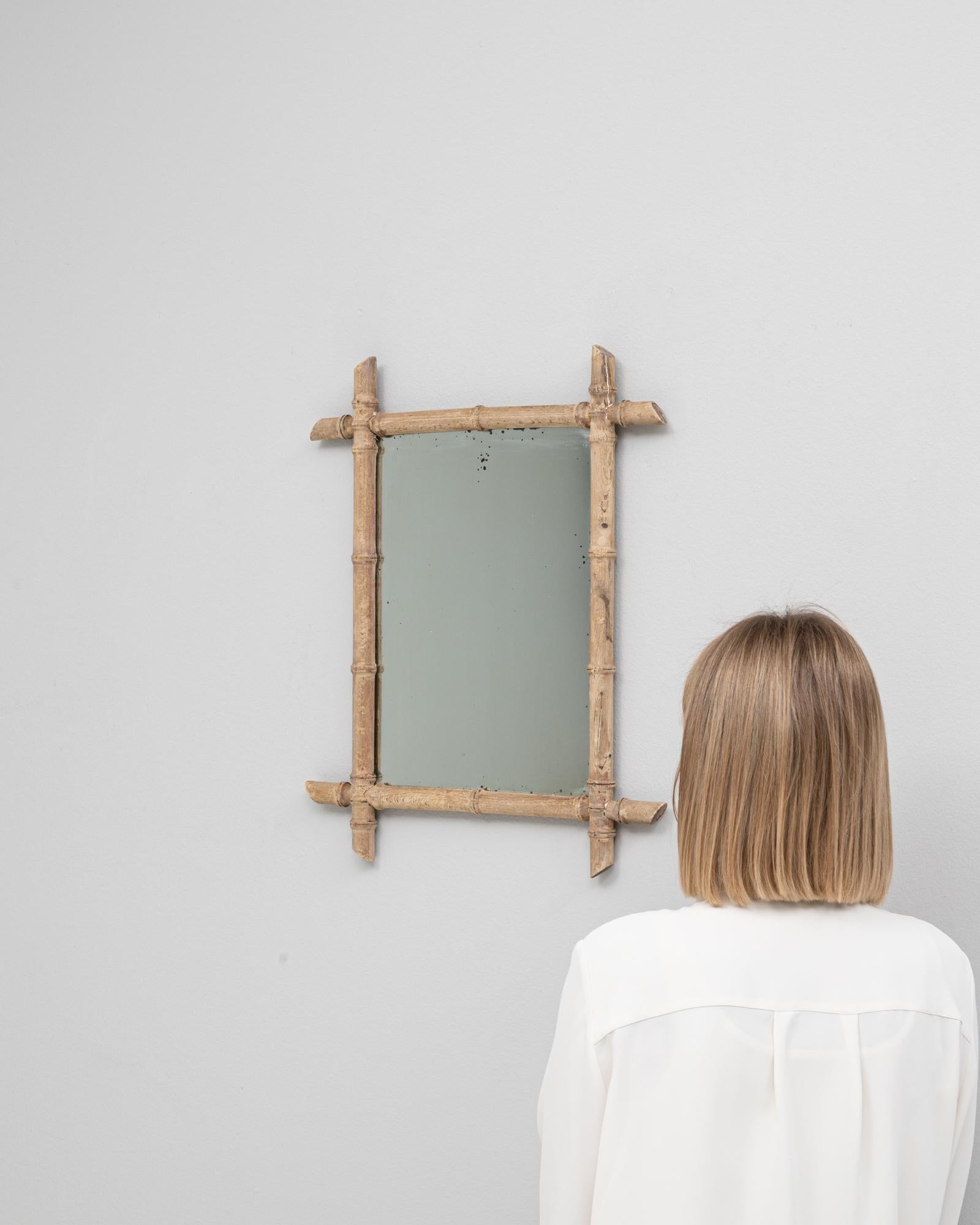 Espejo francés de bambú sintético de 1900 en venta 3