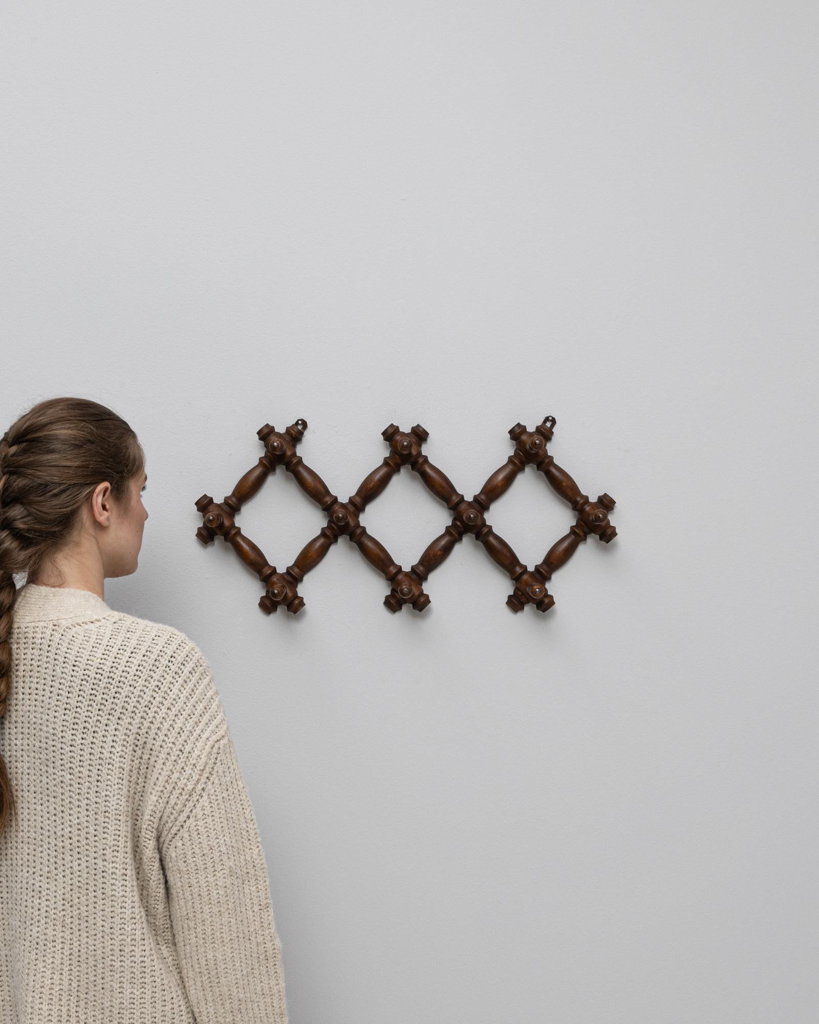 1900s French Faux Bamboo Wall Hanger In Good Condition For Sale In High Point, NC