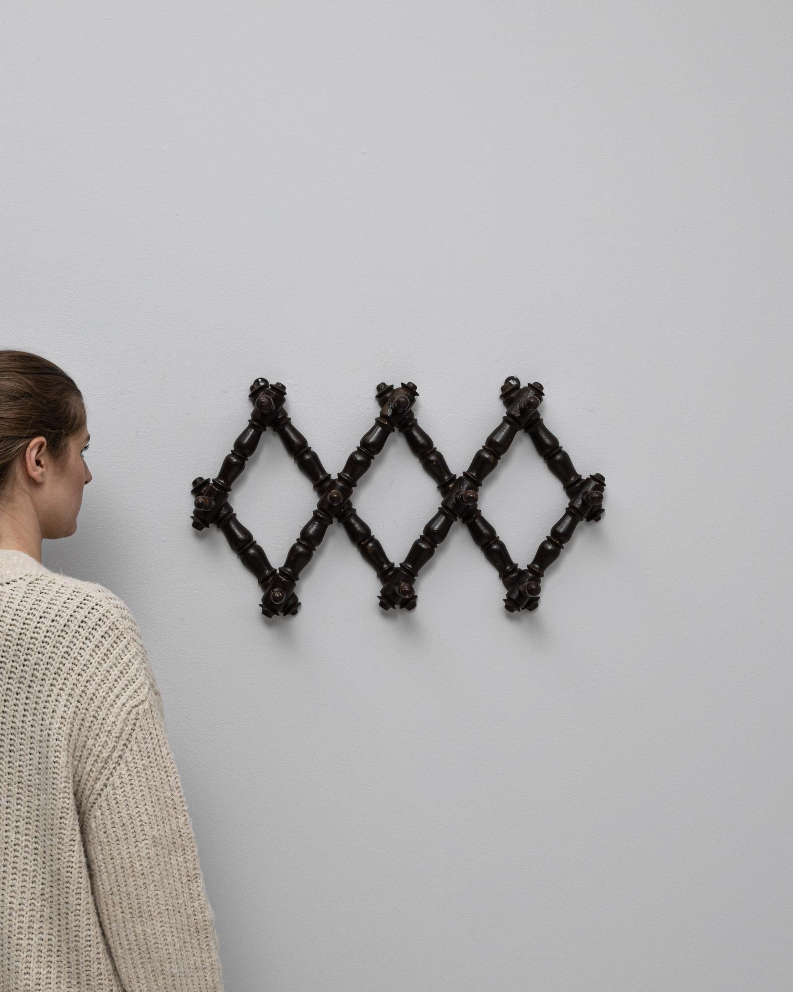 1900s French Faux Bamboo Wall Hanger In Good Condition For Sale In High Point, NC